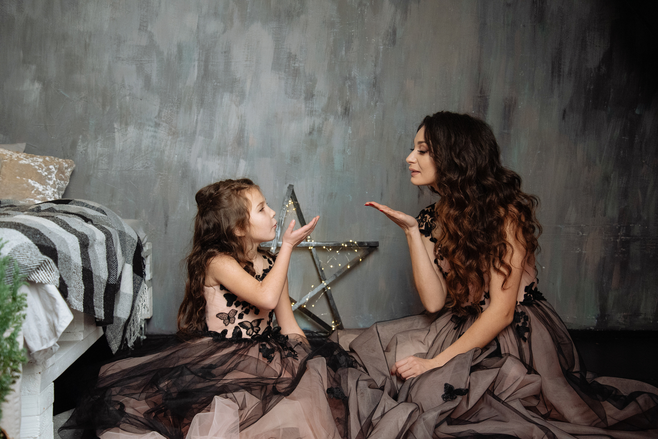 Новорічна фотосесія мами і донечки Житомир. Фотограф Анастасія Залужна | Манхайм