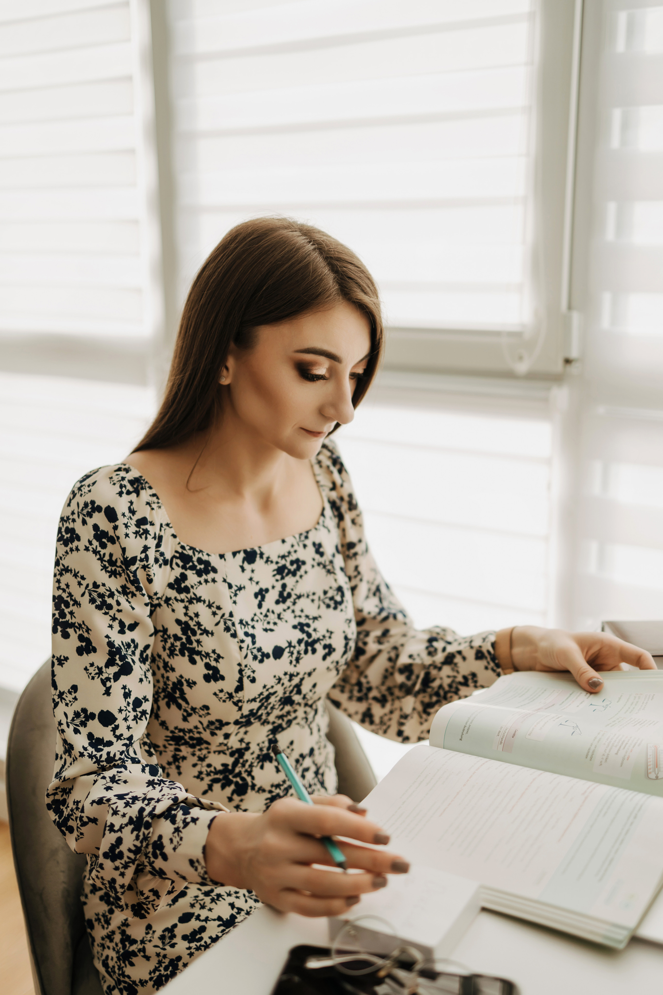 Мовна школа Наталі. Весільний та репортажний фотограф в Чернівцях, Олексій Зацерковний