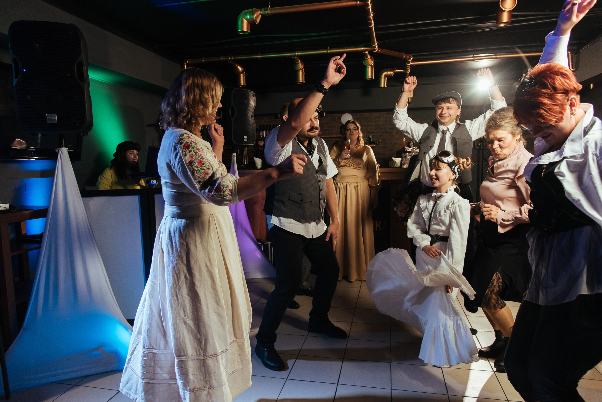 Віктор та Вероніка «Steampunk style wedding». Весільний та сімейний фотограф в Києві