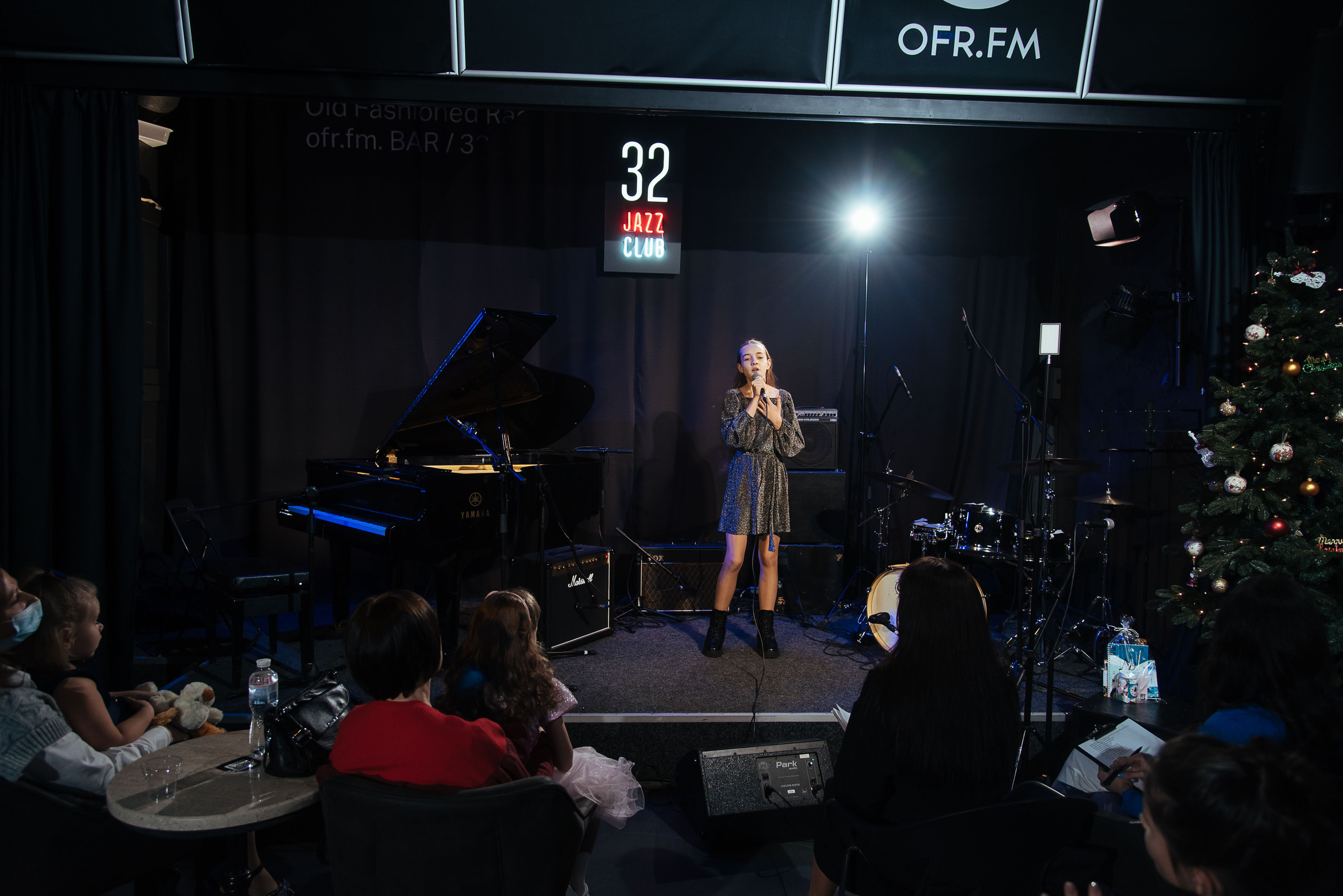 Новорічний концерт. Весільний та сімейний фотограф в Києві