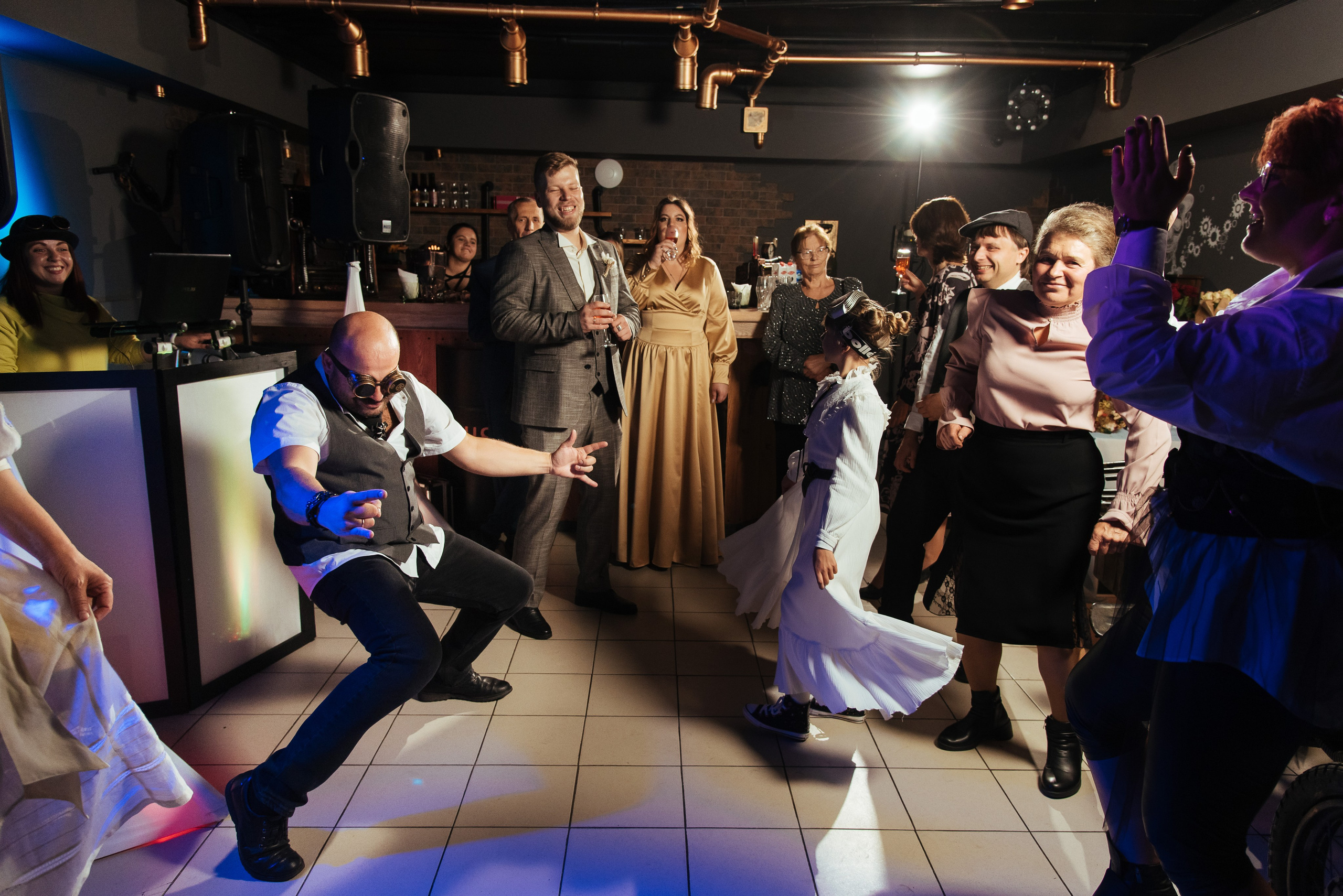 Віктор та Вероніка «Steampunk style wedding». Весільний та сімейний фотограф в Києві