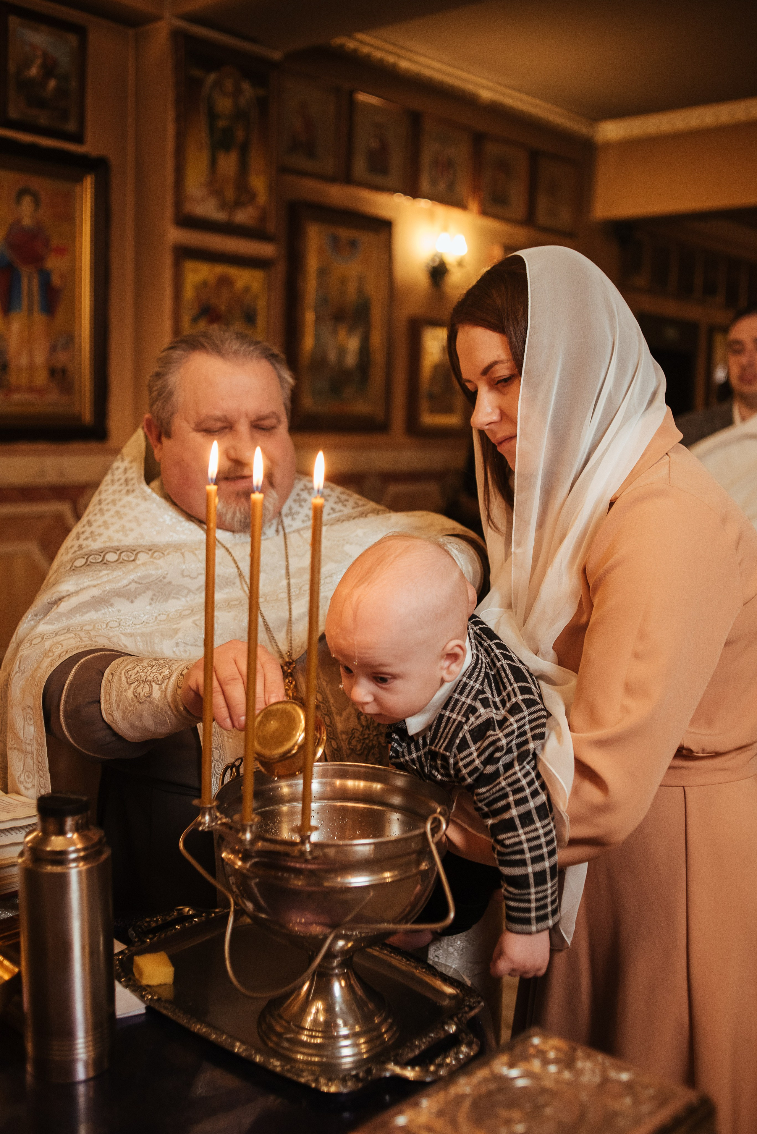 Хрещення маленького Ярослава. Весільний та сімейний фотограф в Києві