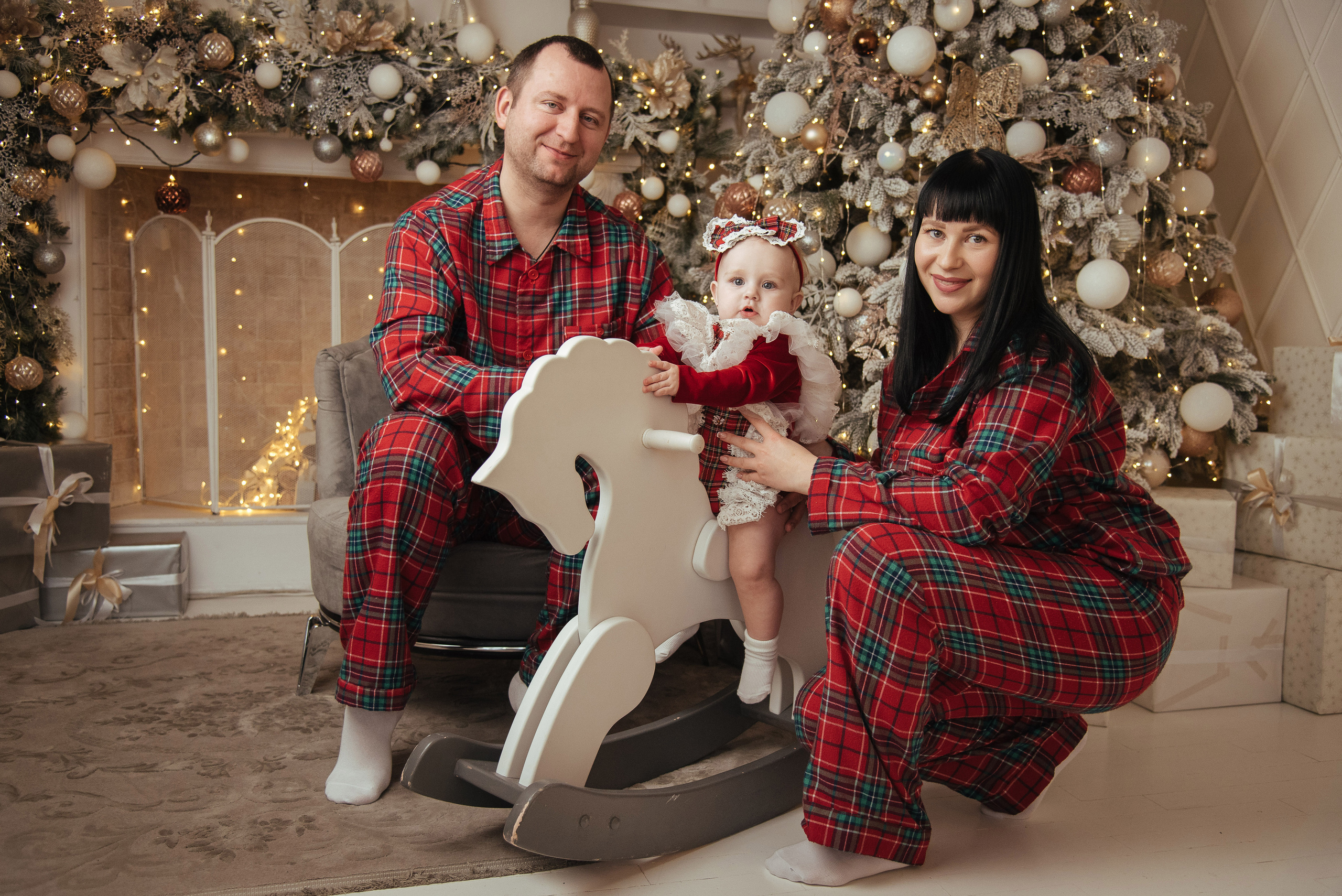 Студійна новорічна зйомка. Весільний та сімейний фотограф в Києві