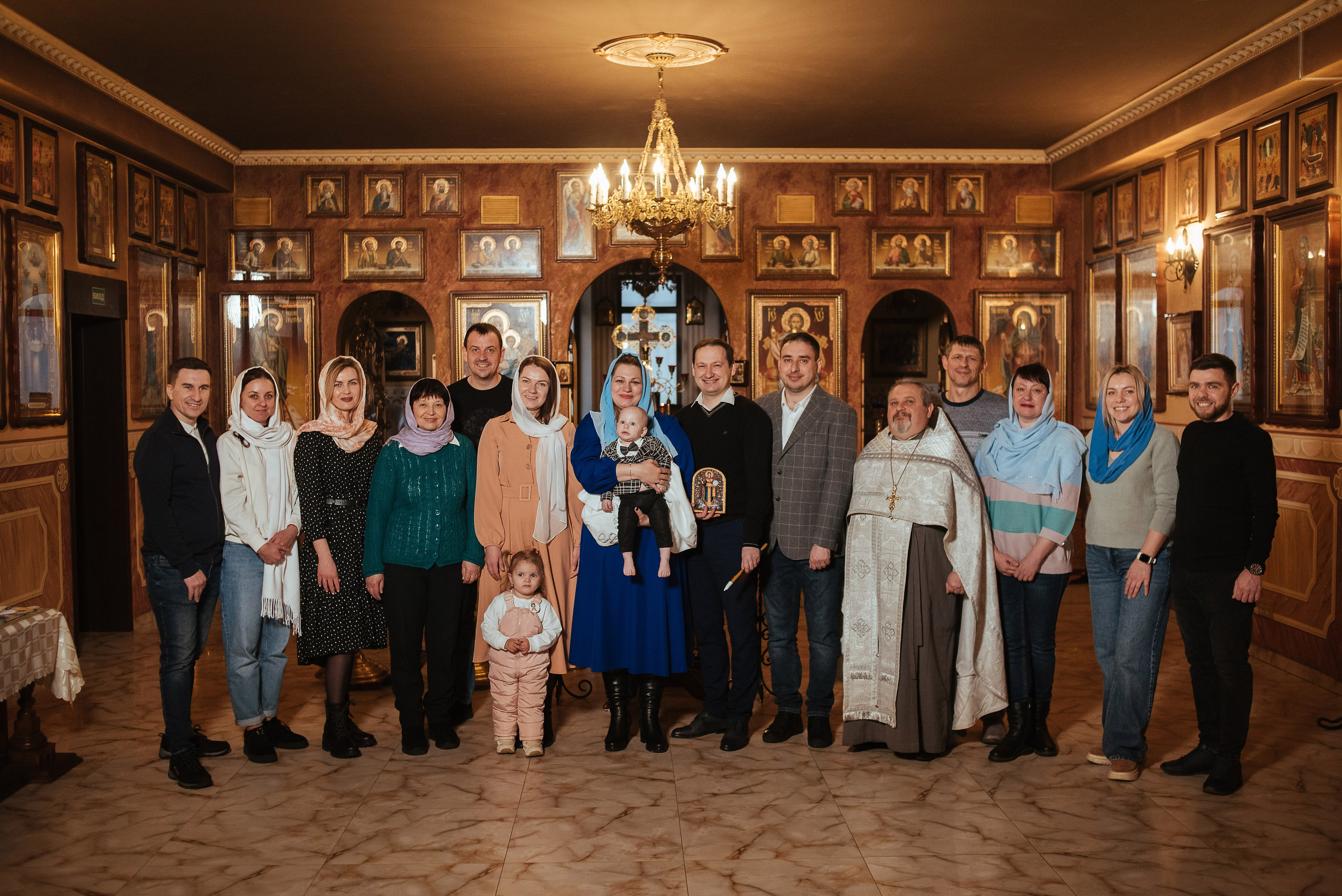 Хрещення маленького Ярослава. Весільний та сімейний фотограф в Києві