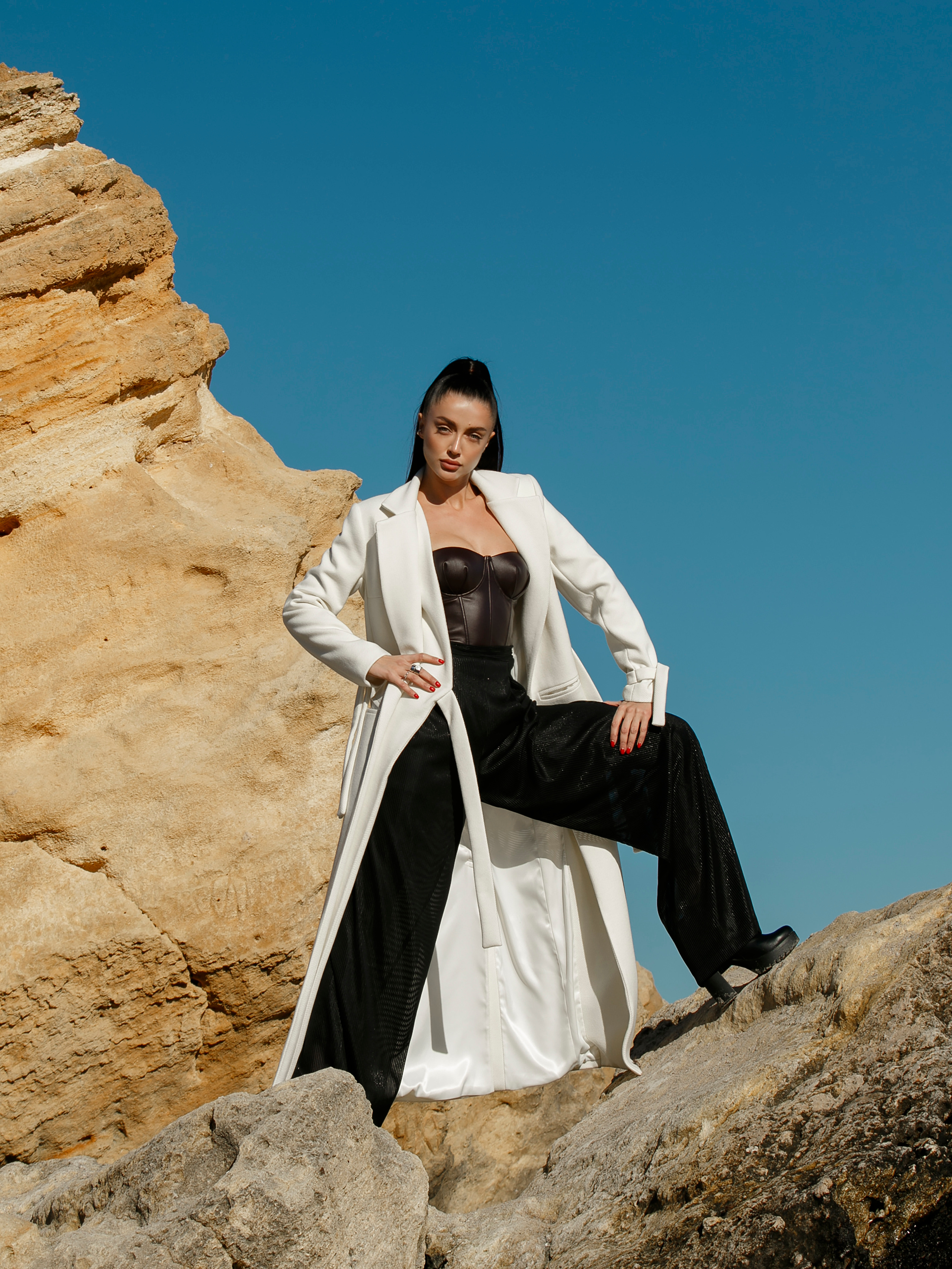 The new Glam. Moevir Magazine. Фешн, имиджевый и предметный фотограф в Украине и ОАЭ