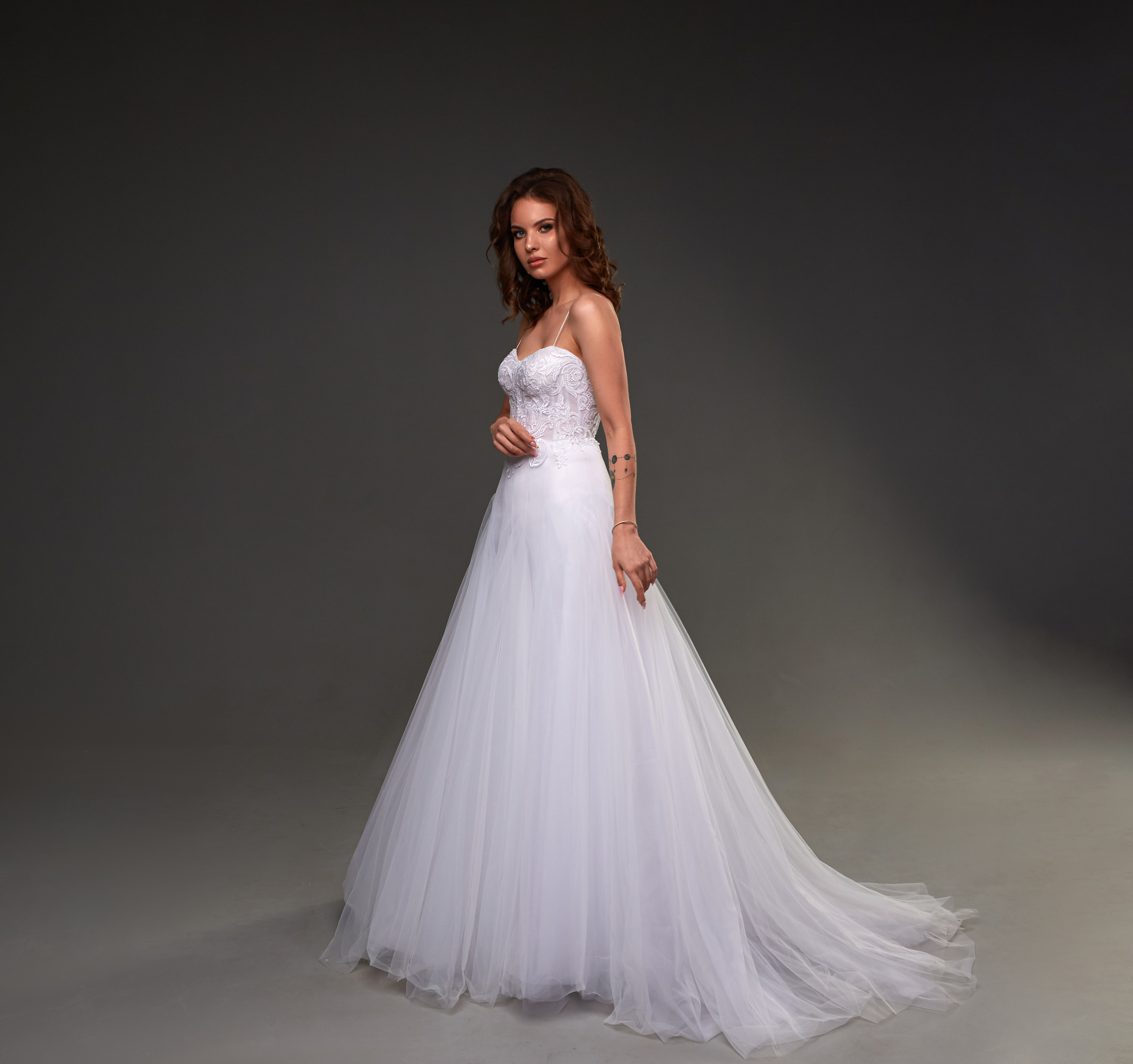 Lana bridal. Фешн, имиджевый и предметный фотограф в Украине и ОАЭ