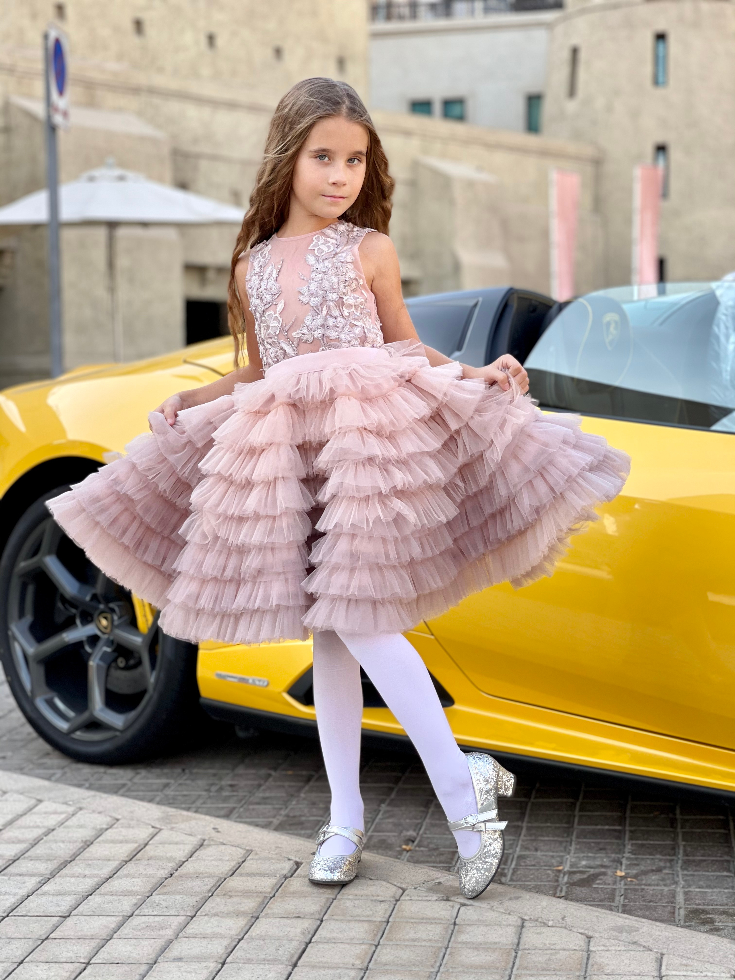 Victoria bella dress. Фешн, имиджевый и предметный фотограф в Украине и ОАЭ