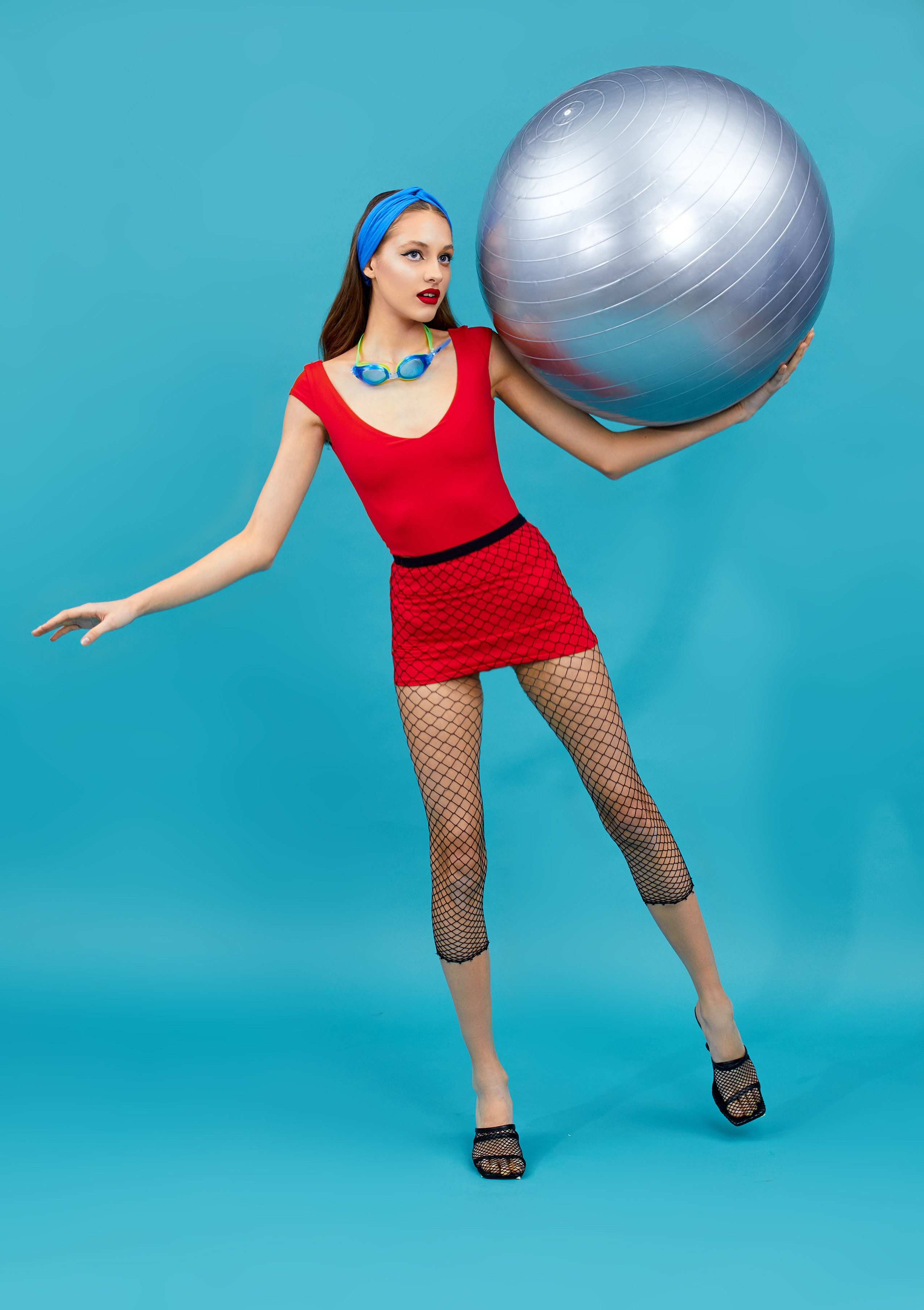 Be active. Scorpio Jin Magazine. Фешн, имиджевый и предметный фотограф в Украине и ОАЭ