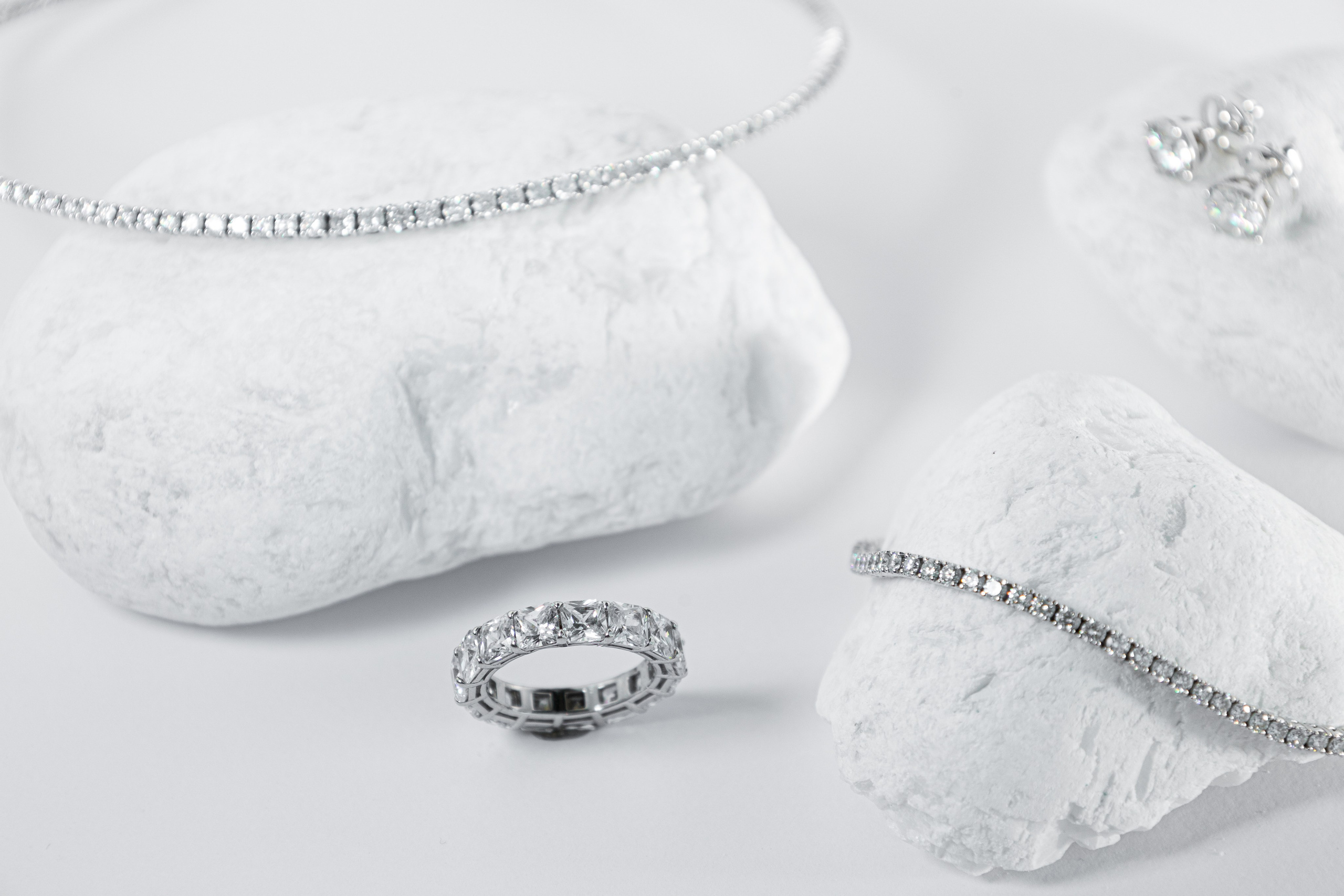 Jewelry. Creative director Fashion and lifestyle photographer