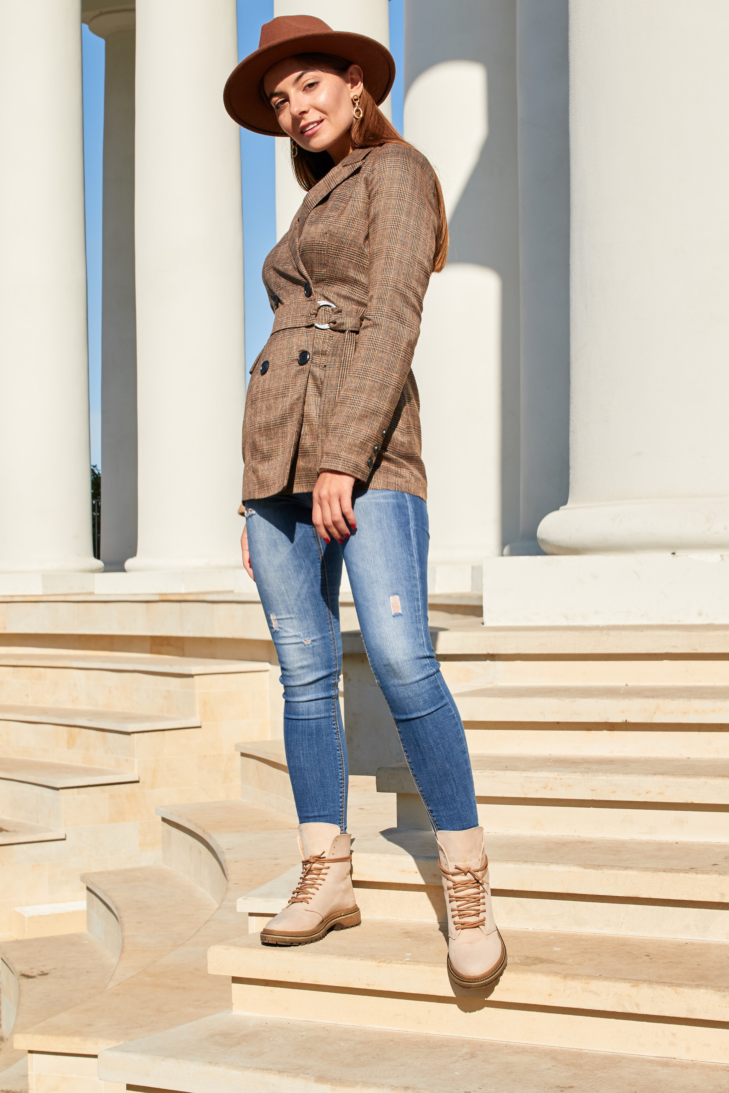 Lova brand. Фешн, имиджевый и предметный фотограф в Украине и ОАЭ