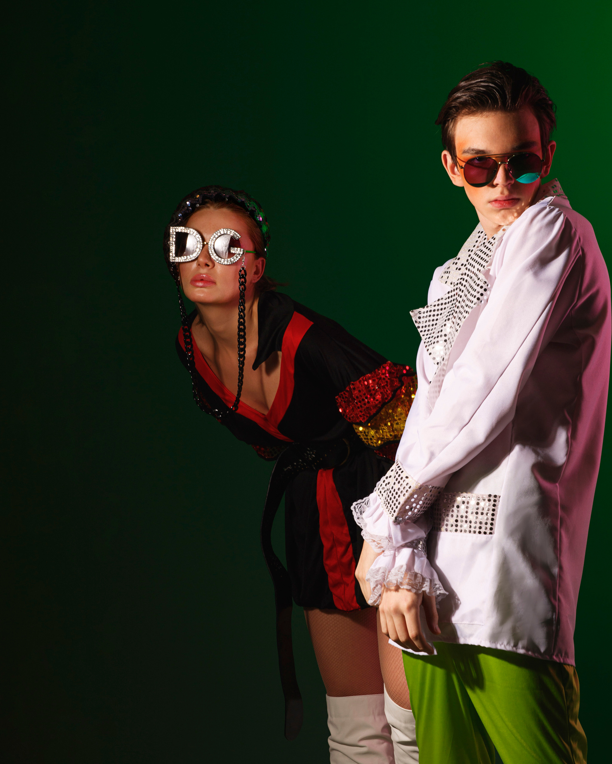 Hugo magazine Back to 90s. Фешн, имиджевый и предметный фотограф в Украине и ОАЭ