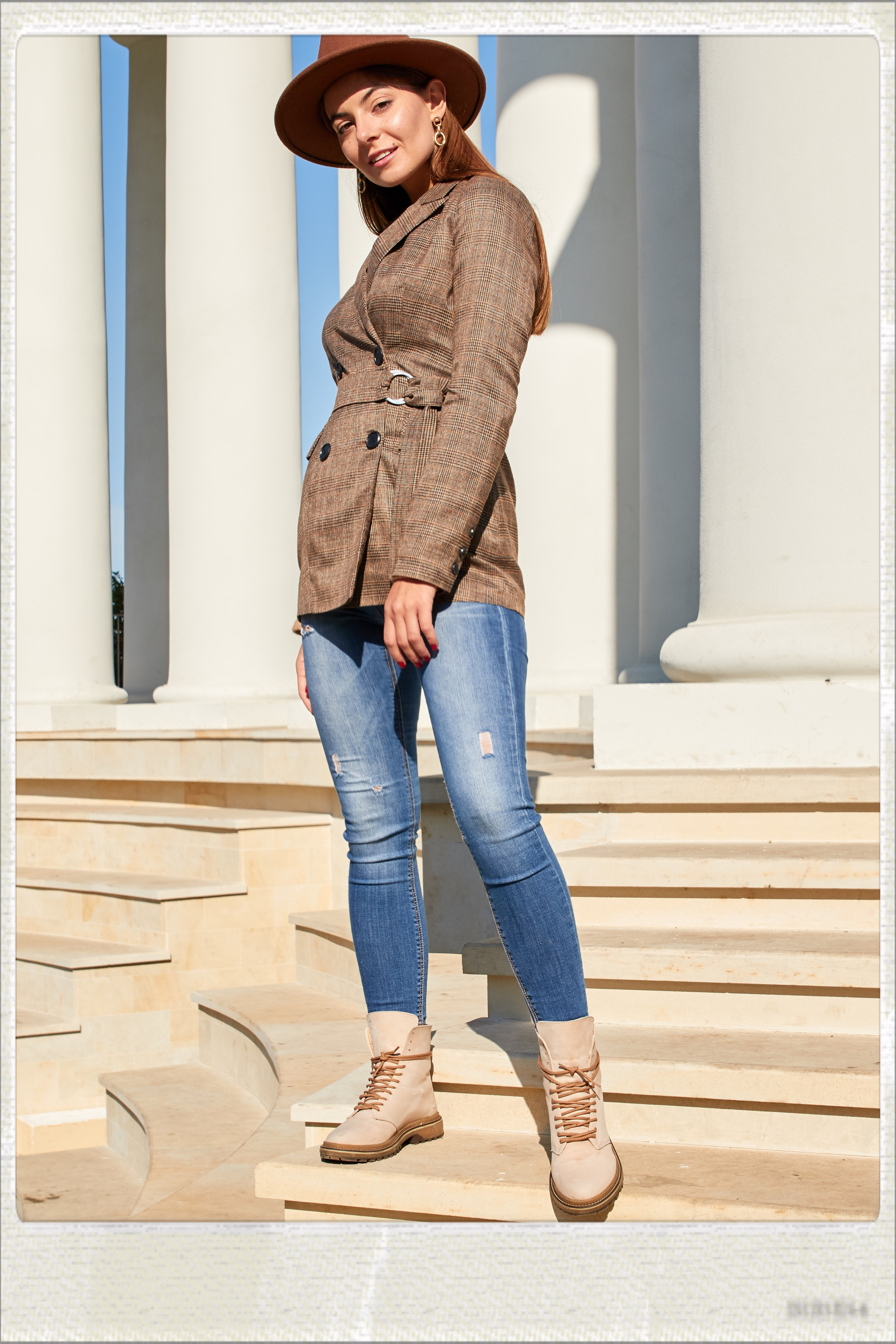 Lova brand. Фешн, имиджевый и предметный фотограф в Украине и ОАЭ