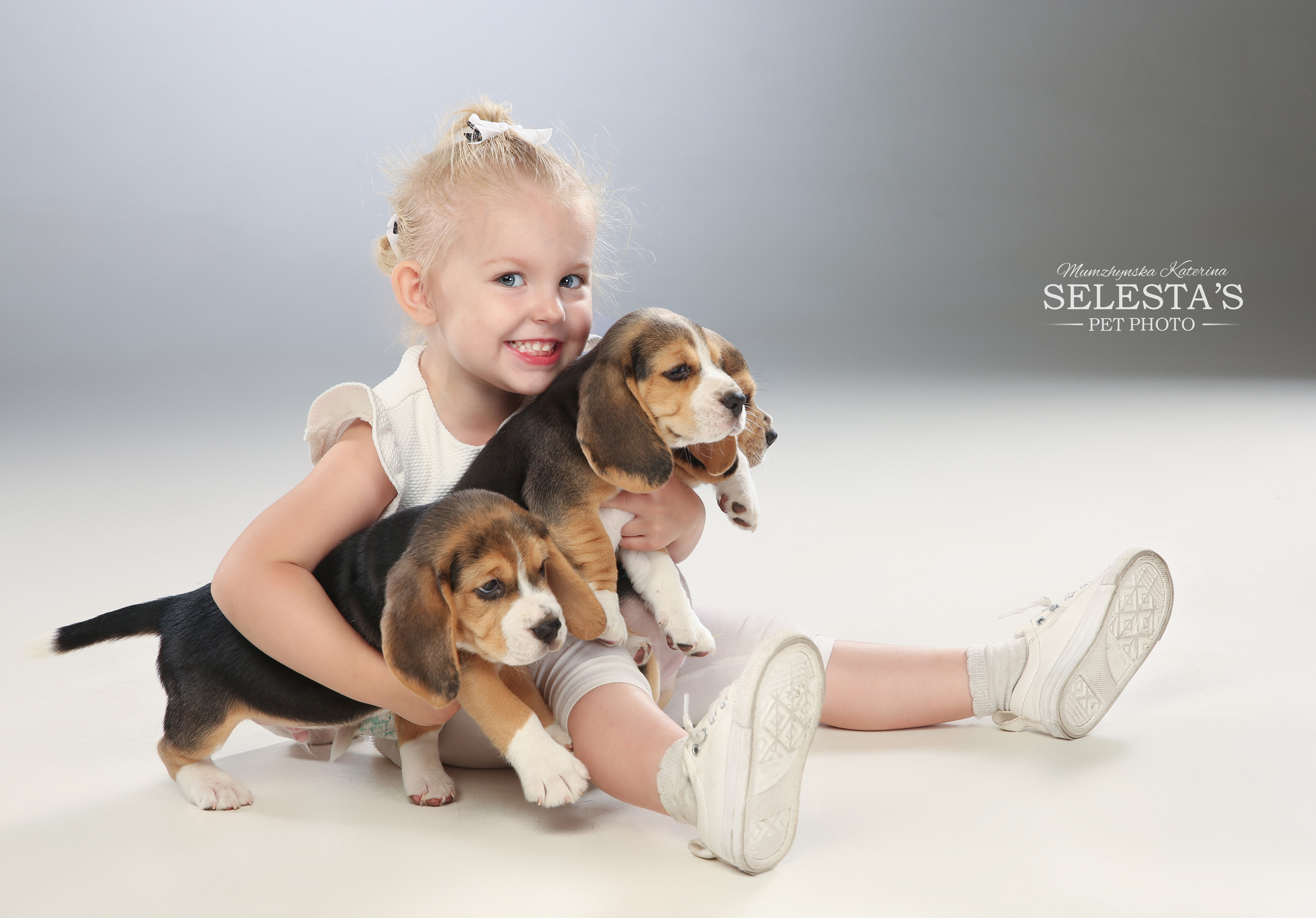 Kids. Pets and people photographer Kateryna Mumzhynska