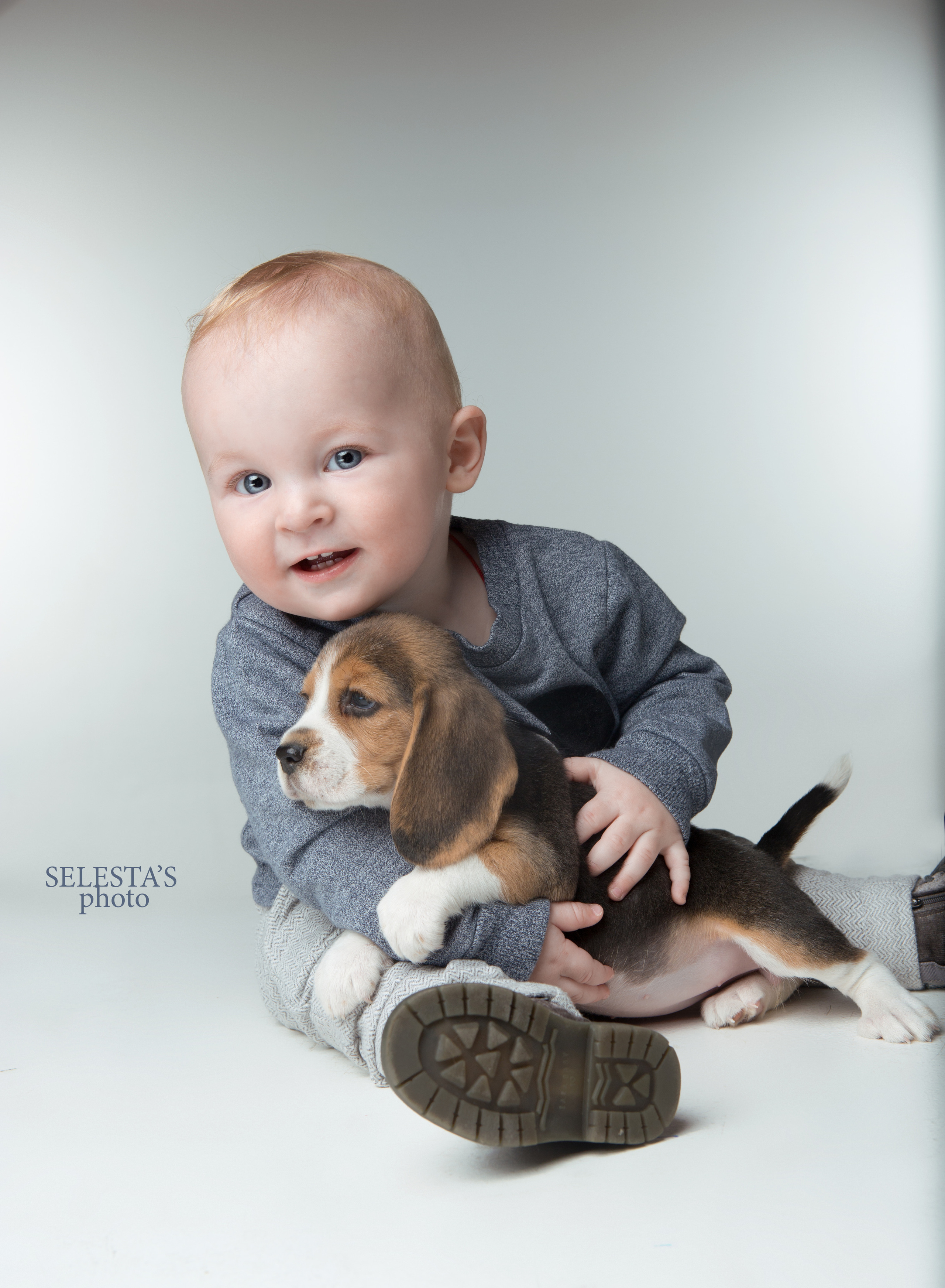 Kids. Pets and people photographer Kateryna Mumzhynska