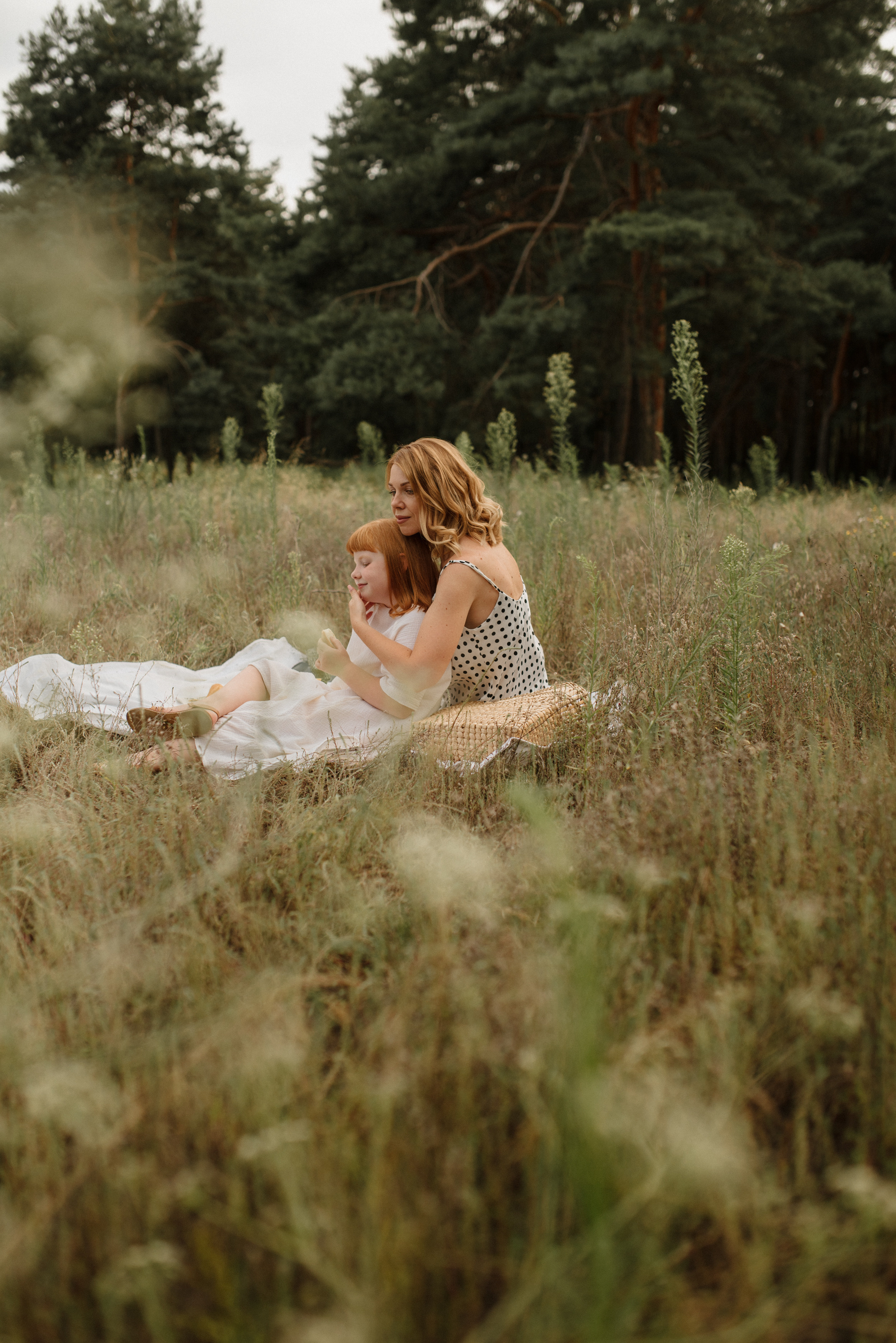 Семейная фотосессия в лесу. FOTOGRAF Ryzhykova Valentyna Kraków Polska