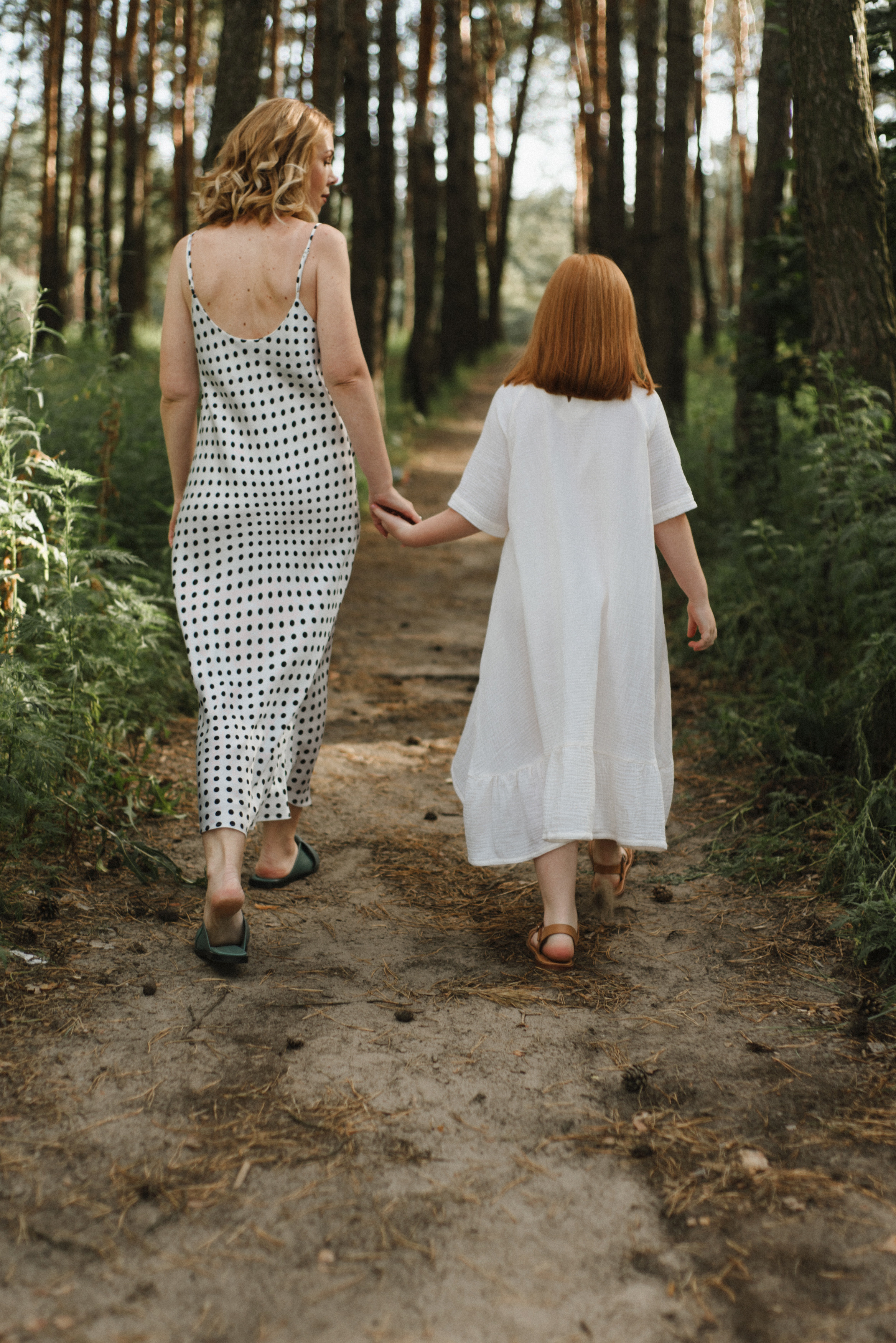 Семейная фотосессия в лесу. FOTOGRAF Ryzhykova Valentyna Kraków Polska
