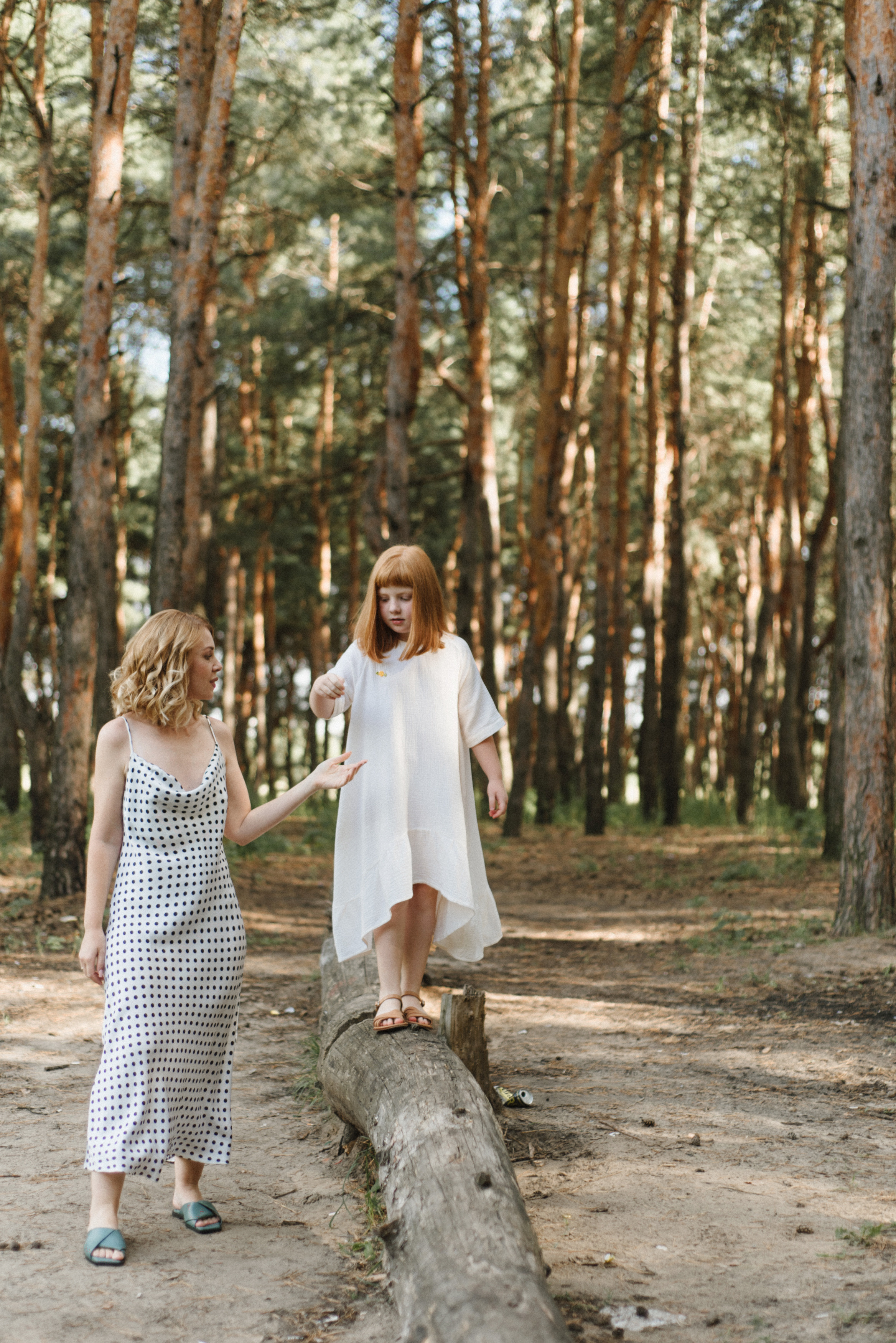 Семейная фотосессия в лесу. FOTOGRAF Ryzhykova Valentyna Kraków Polska