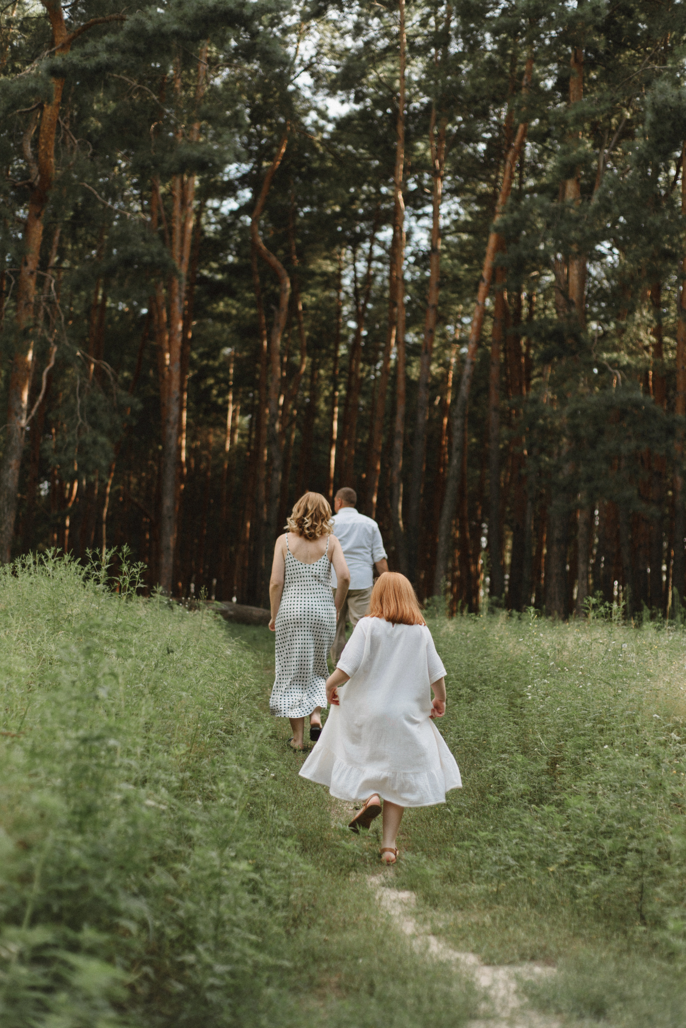 Семейная фотосессия в лесу. FOTOGRAF Ryzhykova Valentyna Kraków Polska