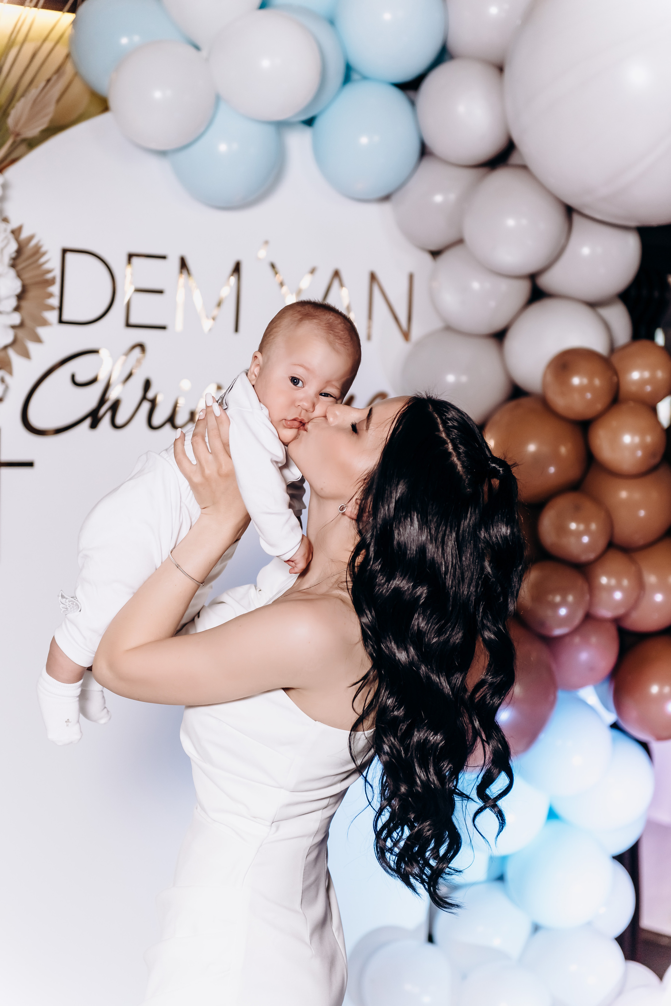 Хрещення Дем"яна. Весільний та сімейний фотограф Україна