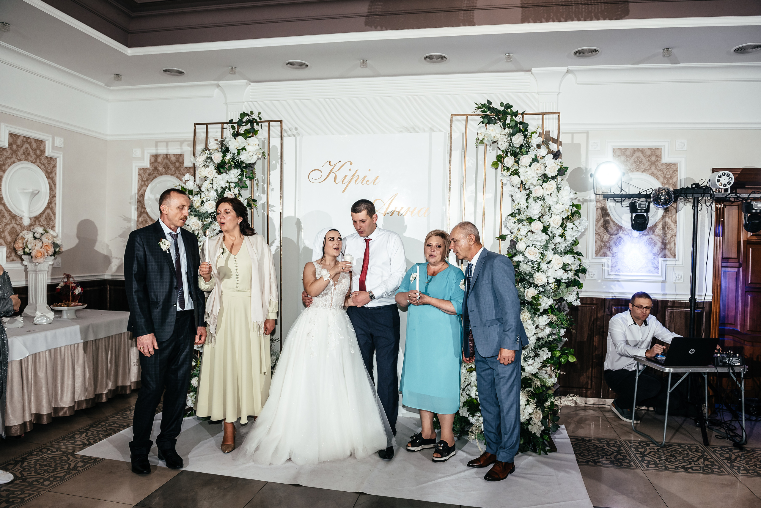 Аня та Кирил весілля. Весільний та сімейний фотограф Україна