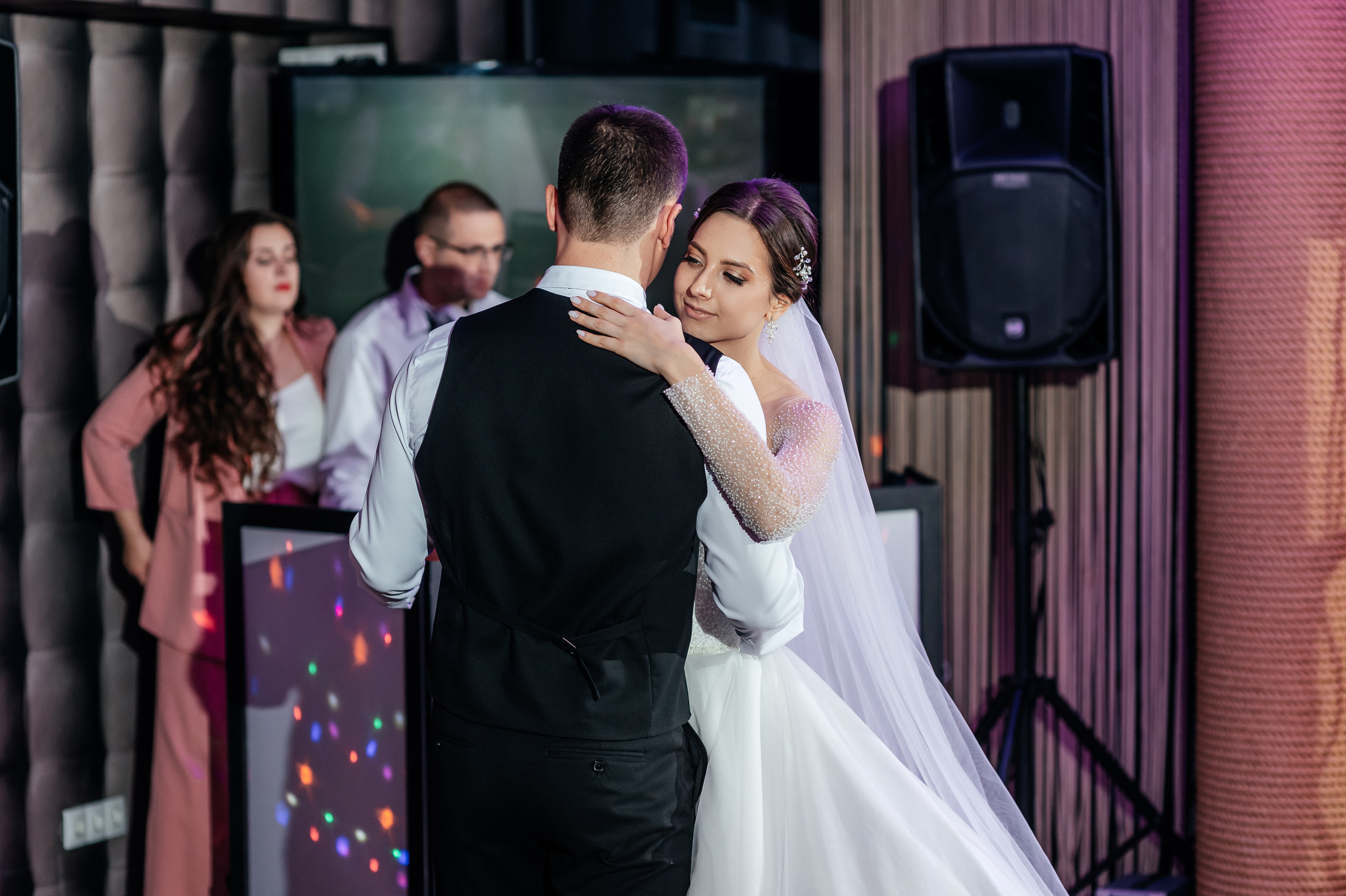 Юлія та Сергій (анонс). Весільний та сімейний фотограф Україна