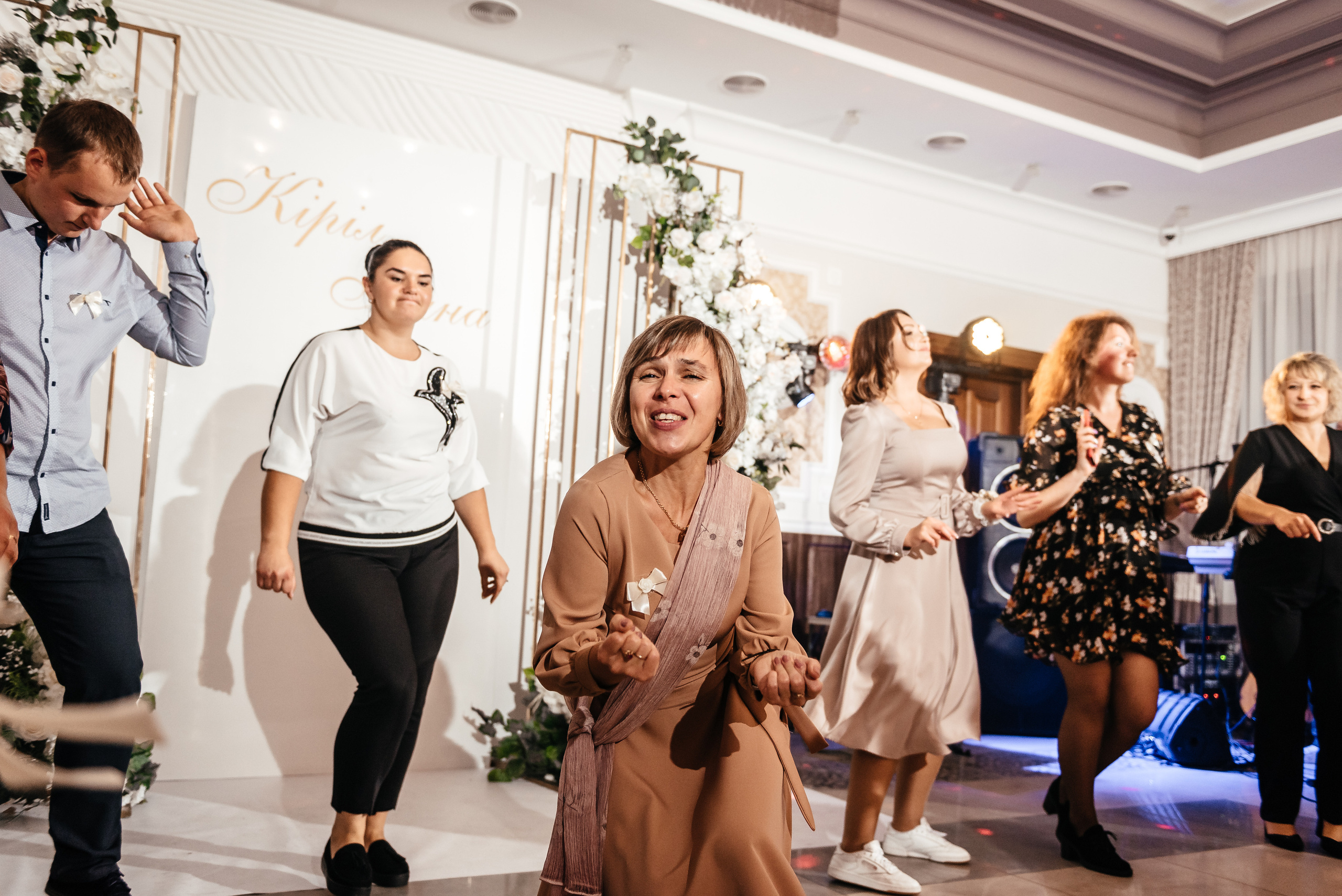 Аня та Кирил весілля. Весільний та сімейний фотограф Україна