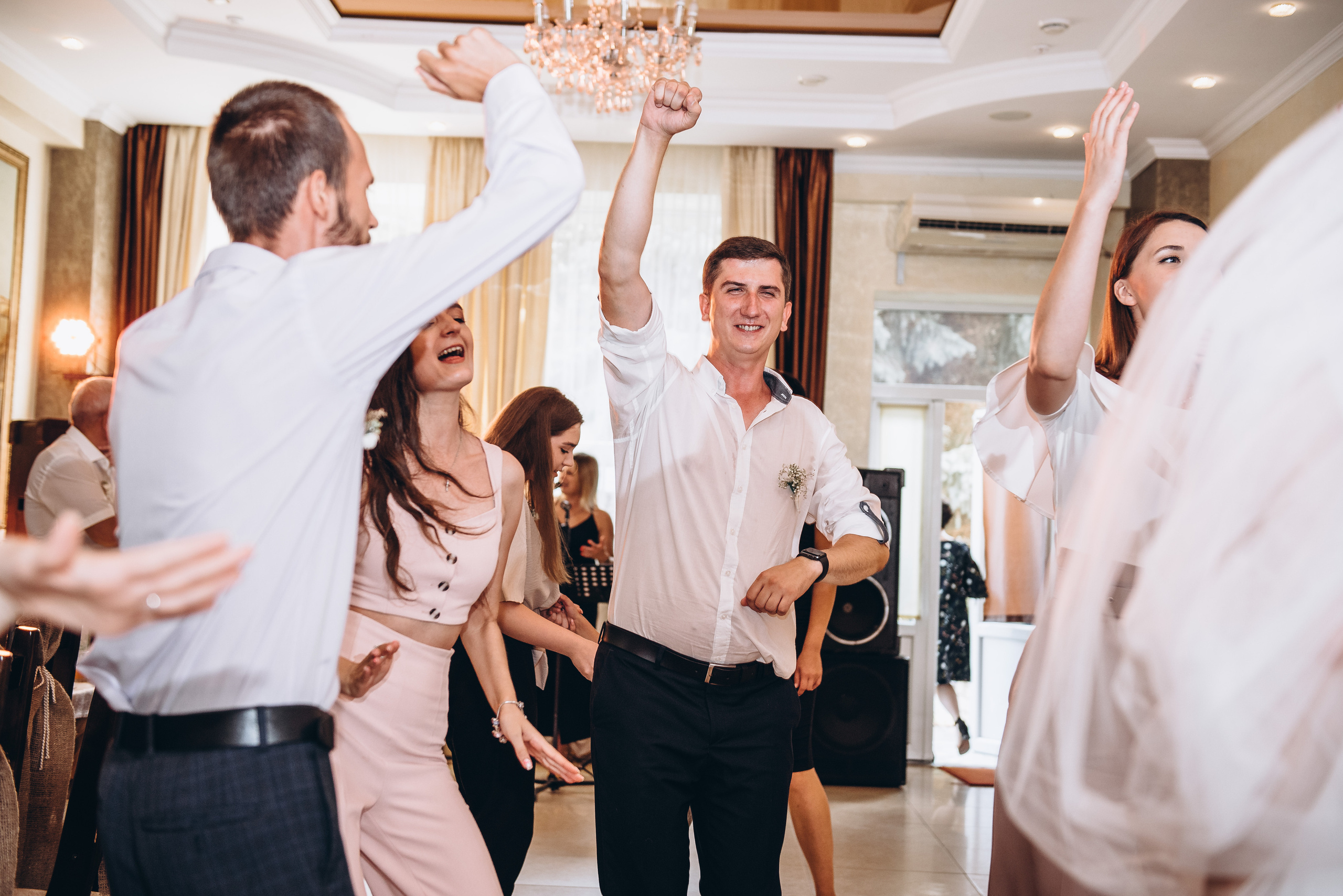 Весілля Юліі та Вови. Весільний та сімейний фотограф Україна