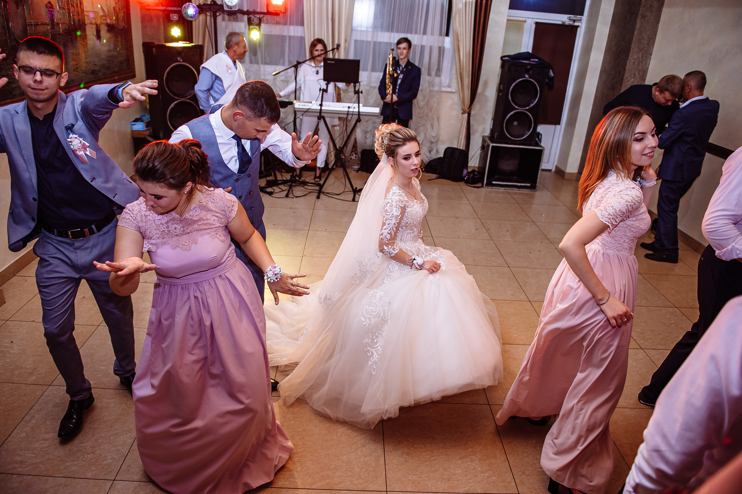 Весільна фотосесія. Весільний та сімейний фотограф Україна