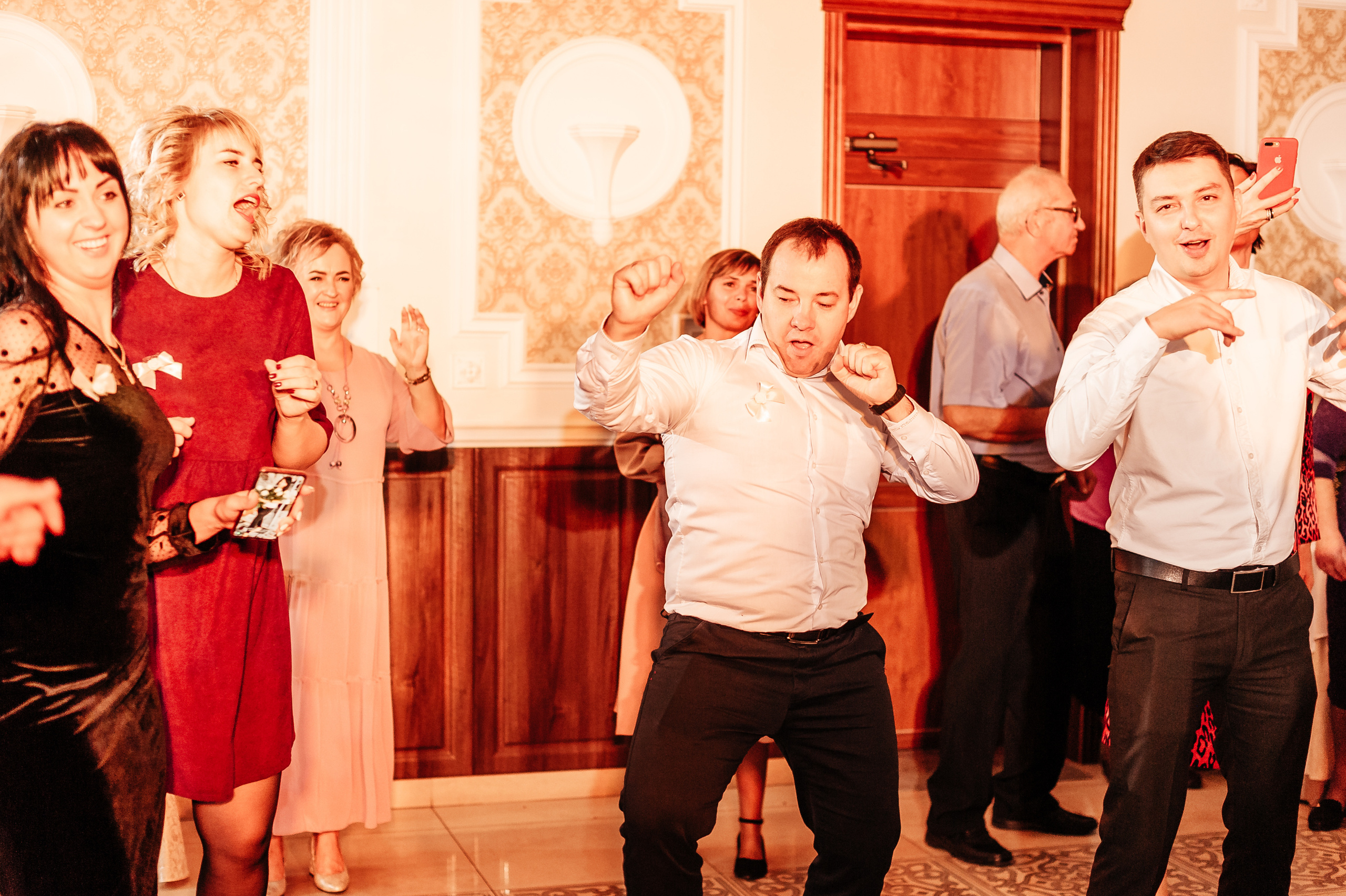 Аня та Кирил весілля. Весільний та сімейний фотограф Україна