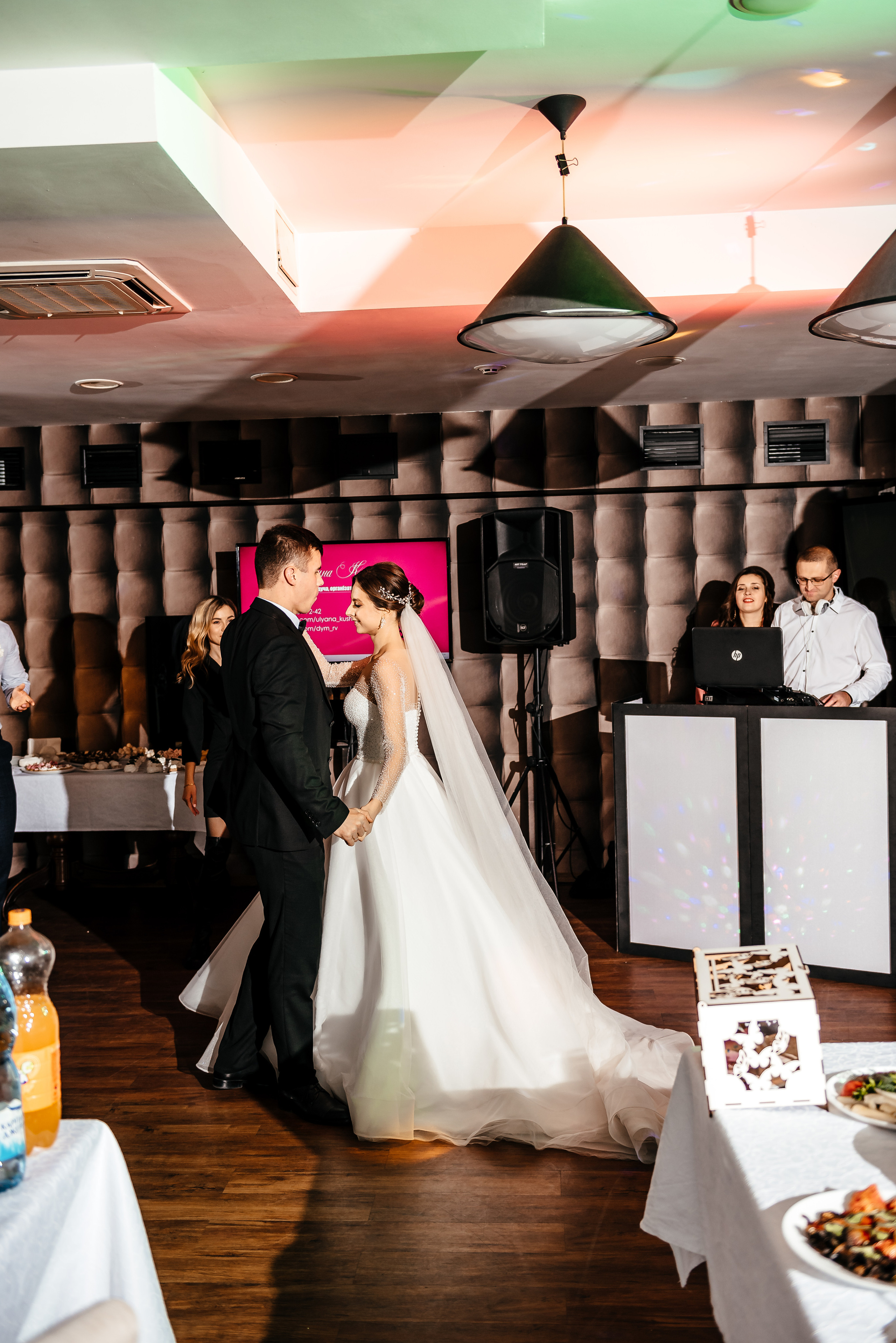 Юлія та Сергій (анонс). Весільний та сімейний фотограф Україна