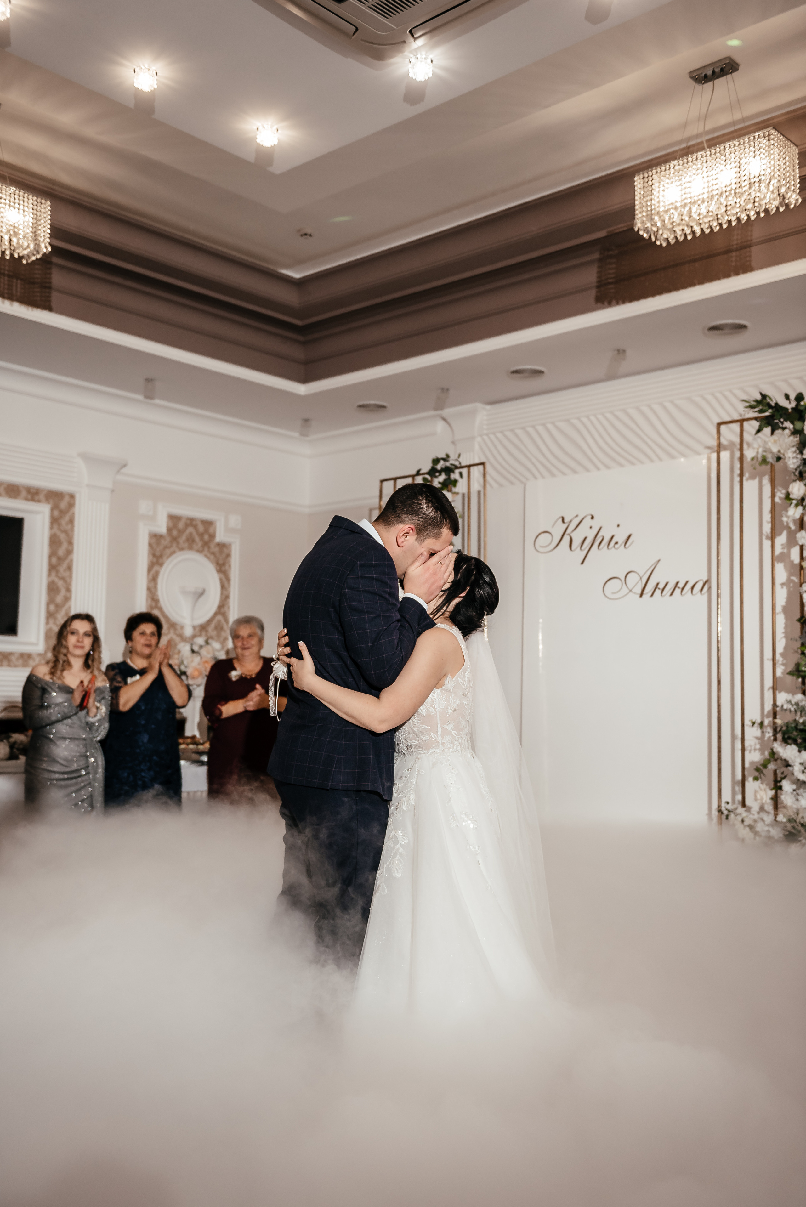 Аня та Кирил весілля. Весільний та сімейний фотограф Україна
