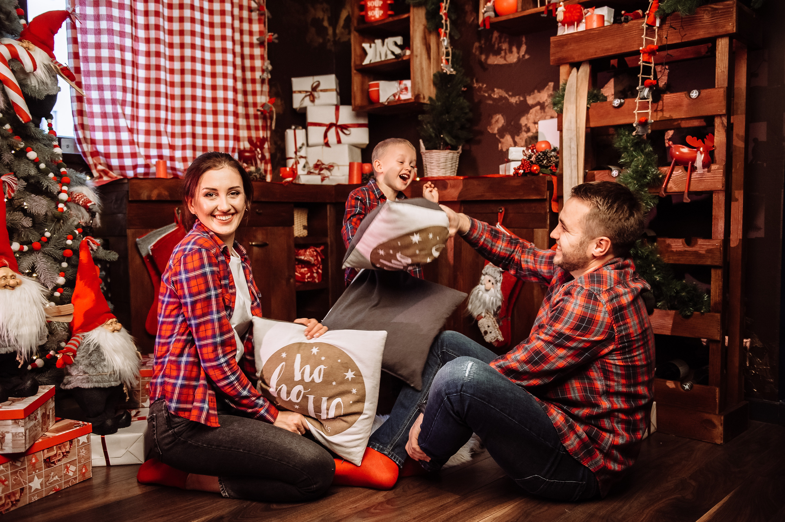 Новорічна та сімейн фотосесія. Весільний та сімейний фотограф Україна