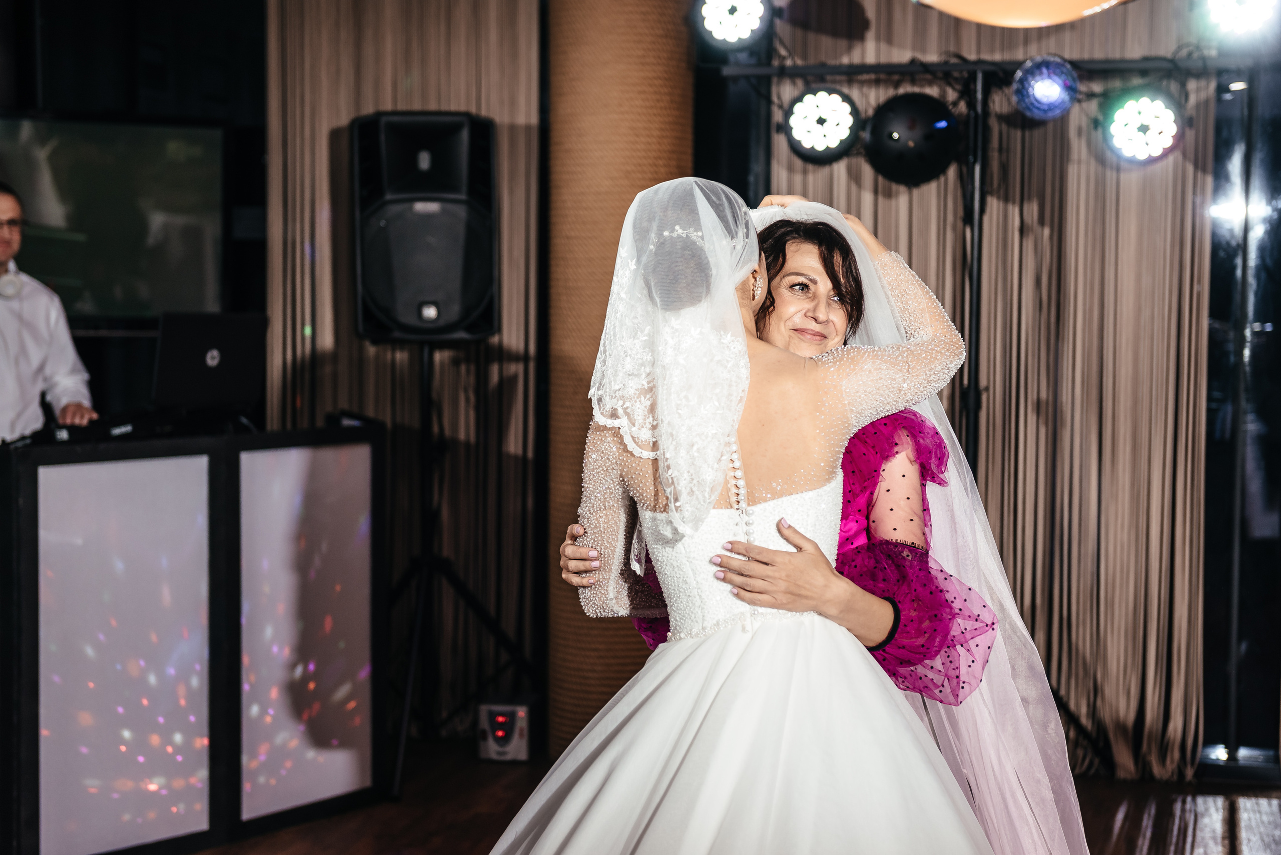 Юлія та Сергій (анонс). Весільний та сімейний фотограф Україна