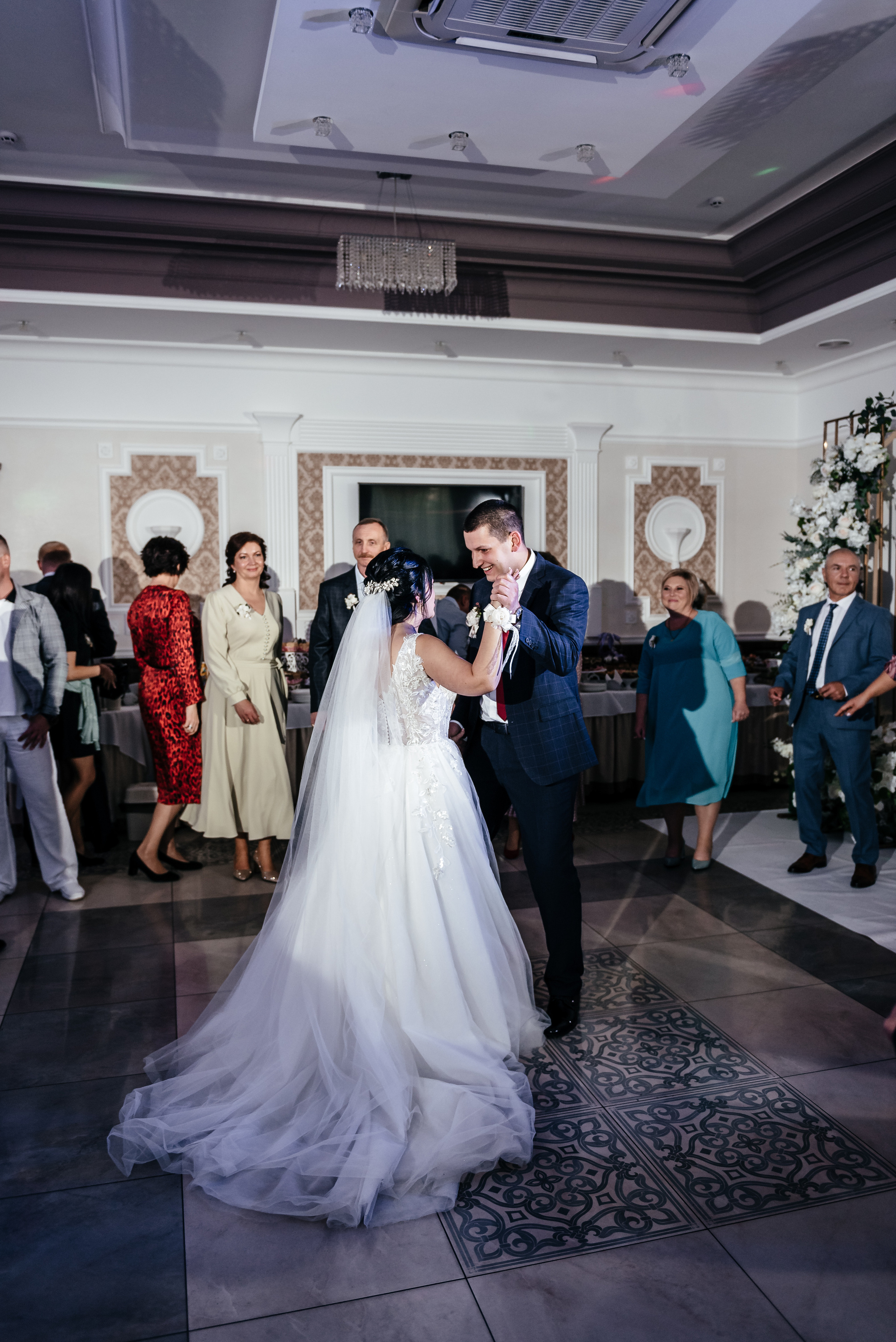 Аня та Кирил весілля. Весільний та сімейний фотограф Україна