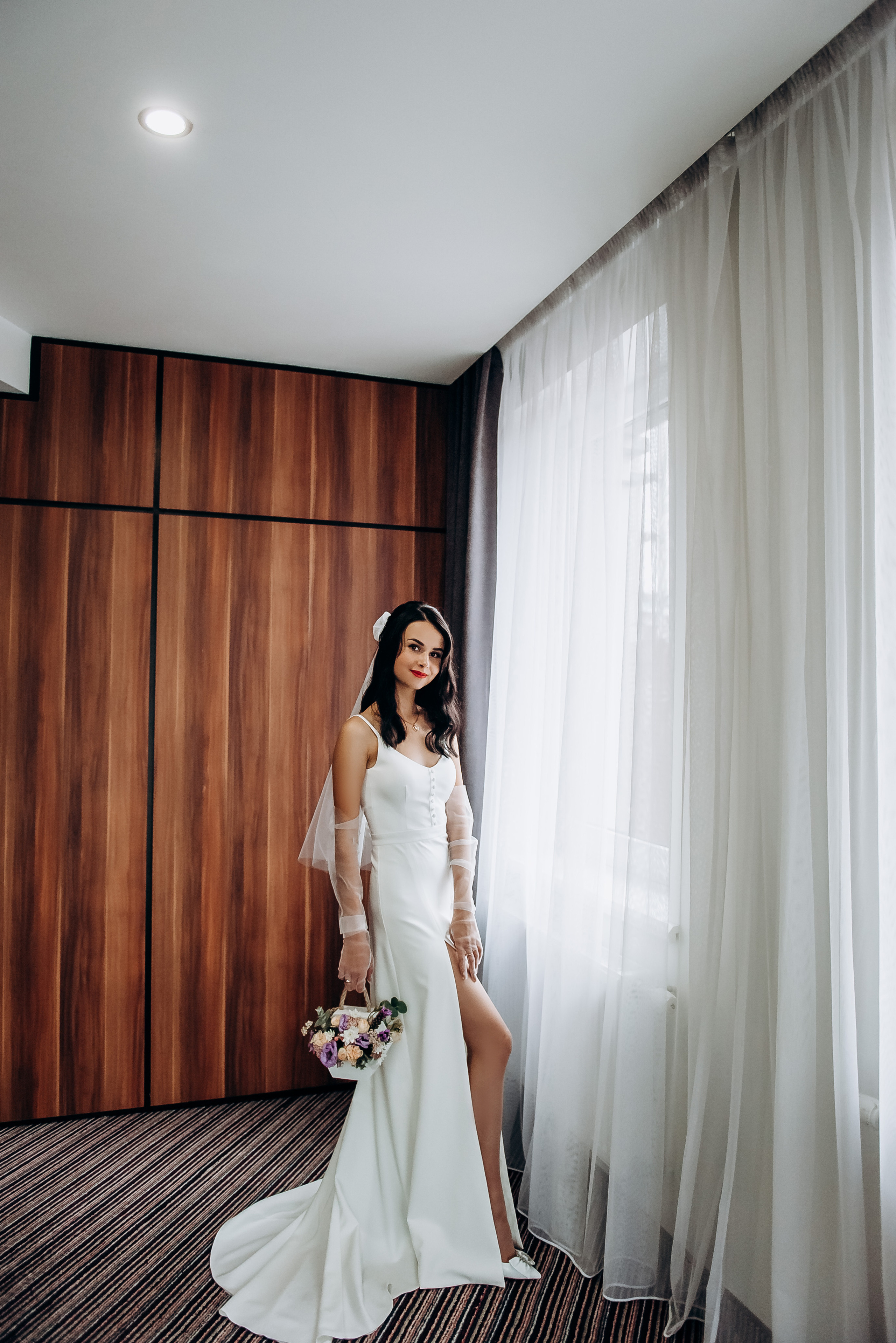 Вінчання Вікторіі та Валерія. Весільний та сімейний фотограф Україна