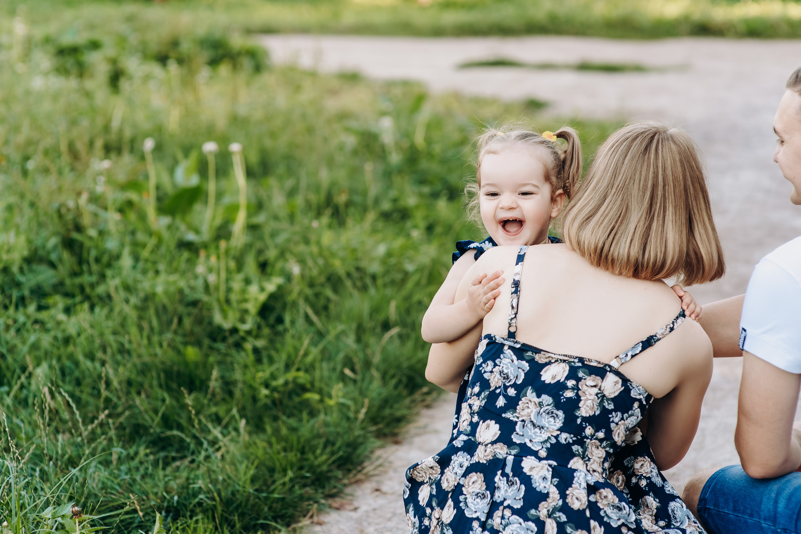 Надія сім"я. Весільний та сімейний фотограф Україна