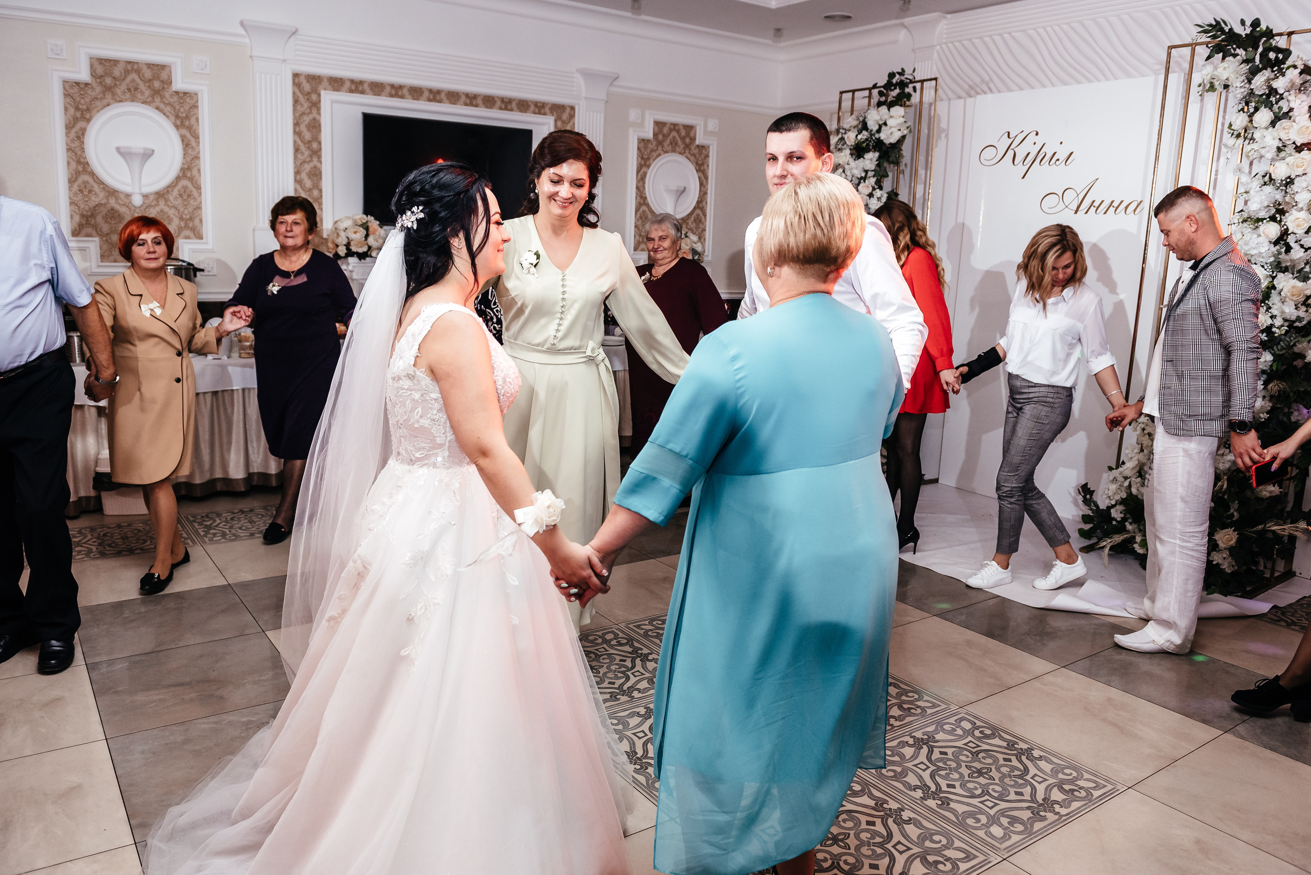 Аня та Кирил весілля. Весільний та сімейний фотограф Україна