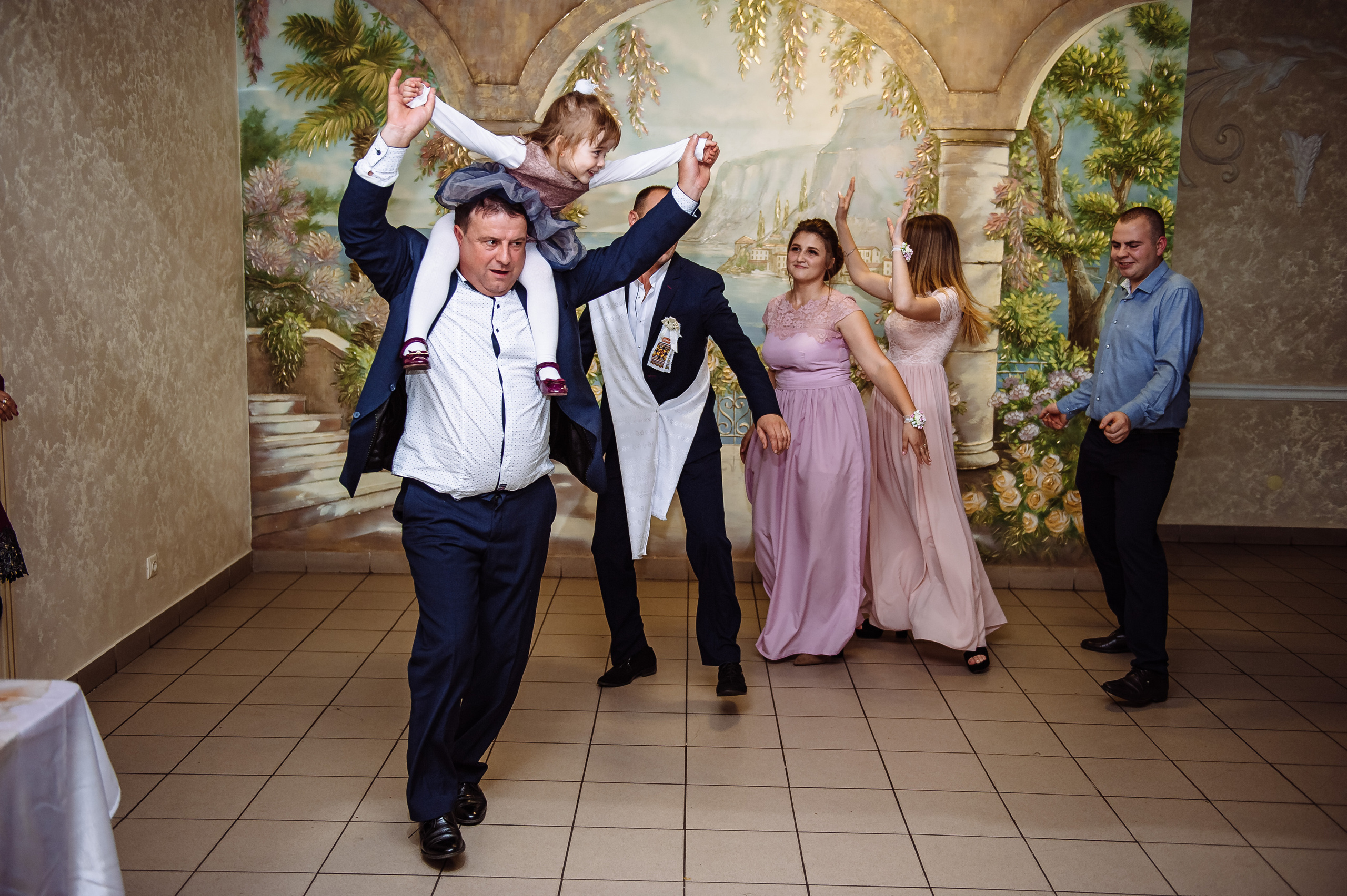 Весільна фотосесія. Весільний та сімейний фотограф Україна