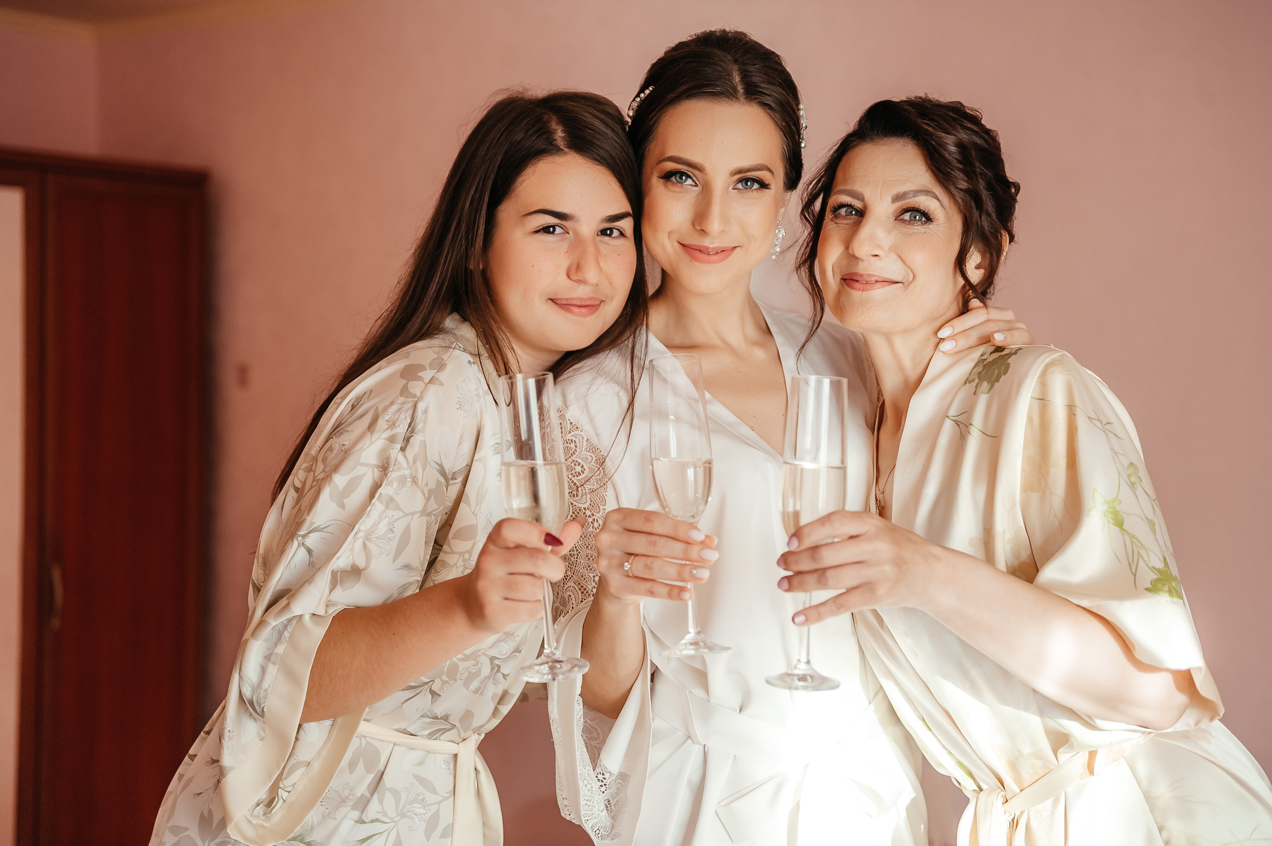 Юлія та Сергій (анонс). Весільний та сімейний фотограф Україна