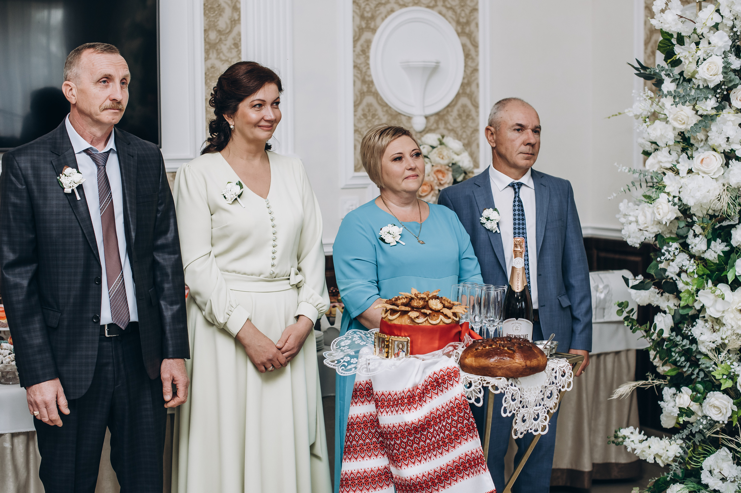 Аня та Кирил весілля. Весільний та сімейний фотограф Україна