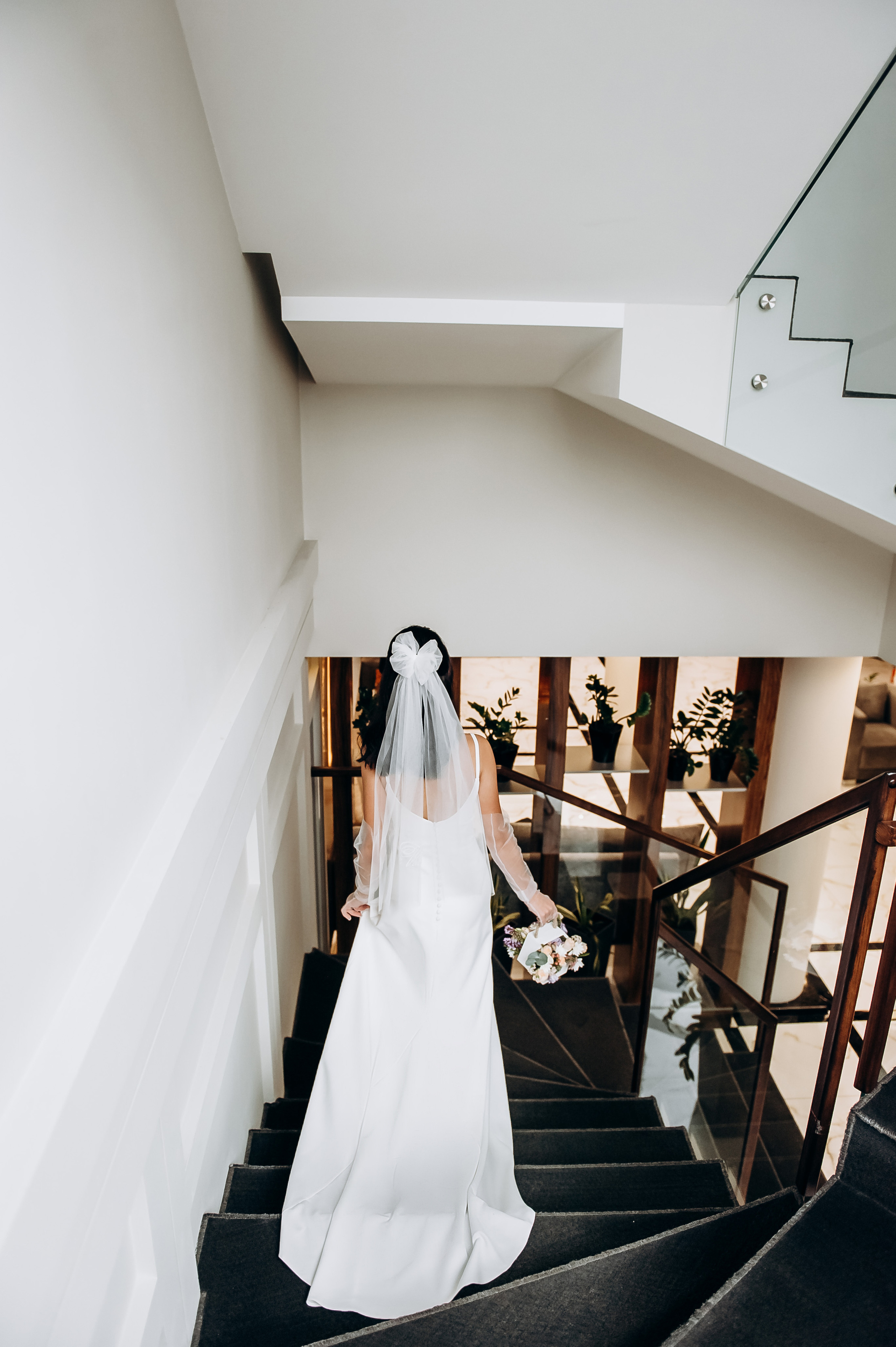 Вінчання Вікторіі та Валерія. Весільний та сімейний фотограф Україна