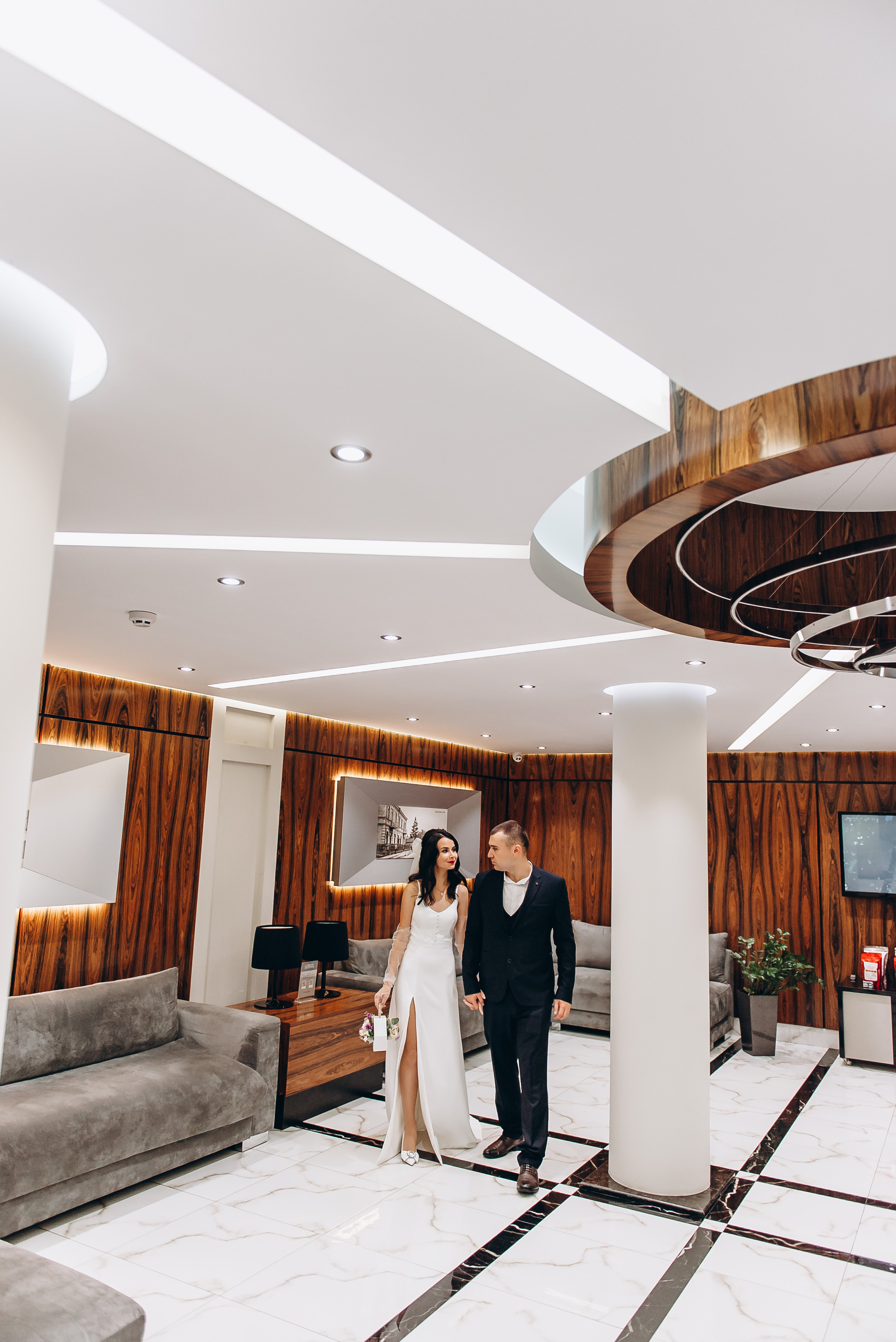 Вінчання Вікторіі та Валерія. Весільний та сімейний фотограф Україна