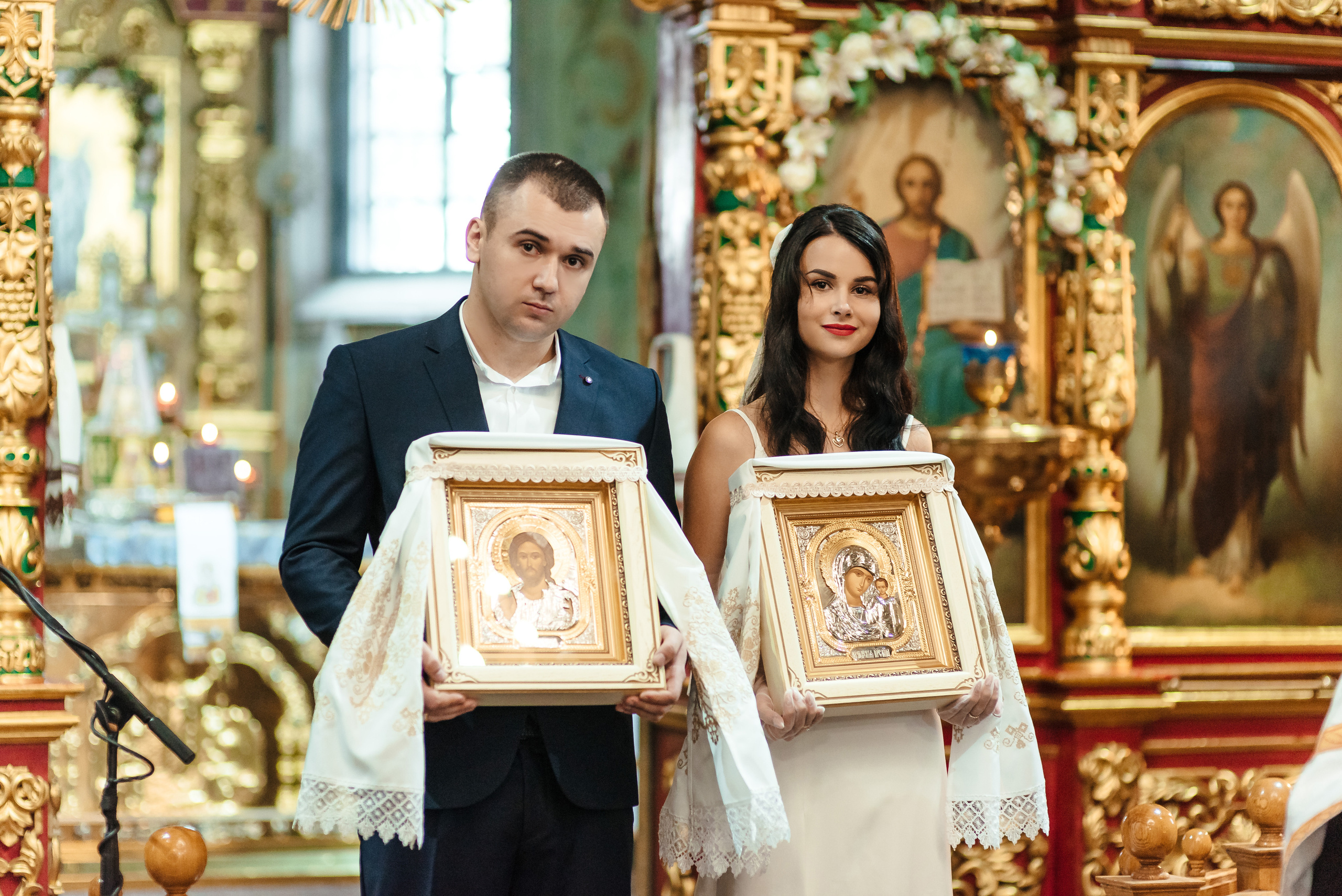 Вінчання Вікторіі та Валерія. Весільний та сімейний фотограф Україна