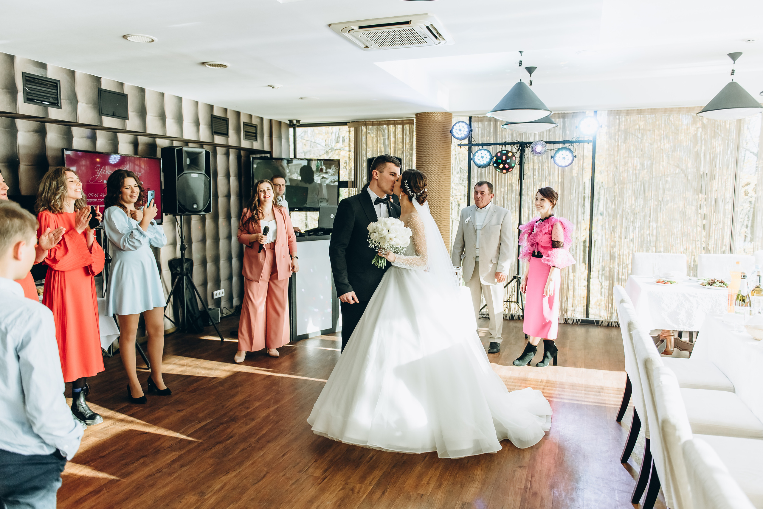 Юлія та Сергій (анонс). Весільний та сімейний фотограф Україна