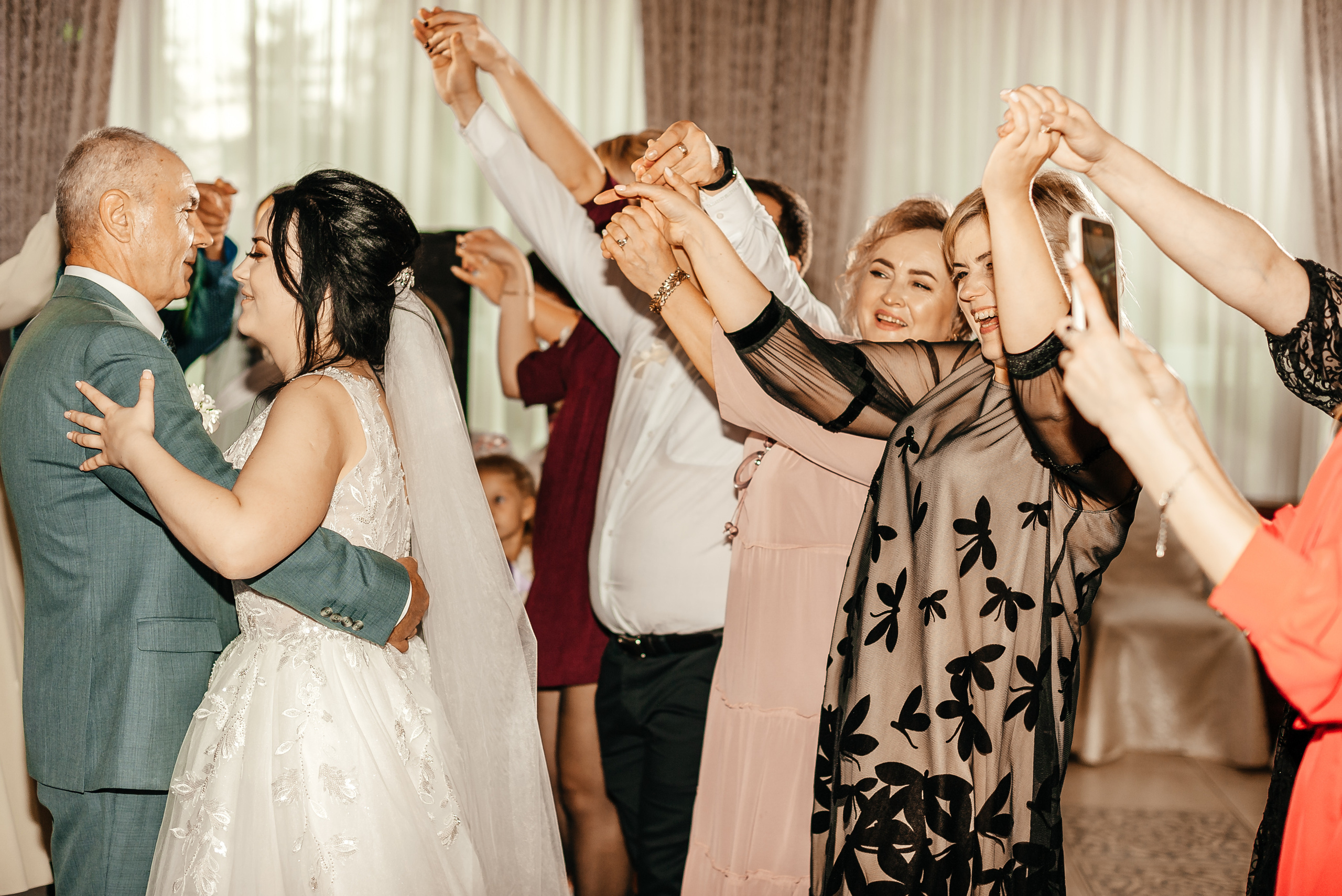 Аня та Кирил весілля. Весільний та сімейний фотограф Україна