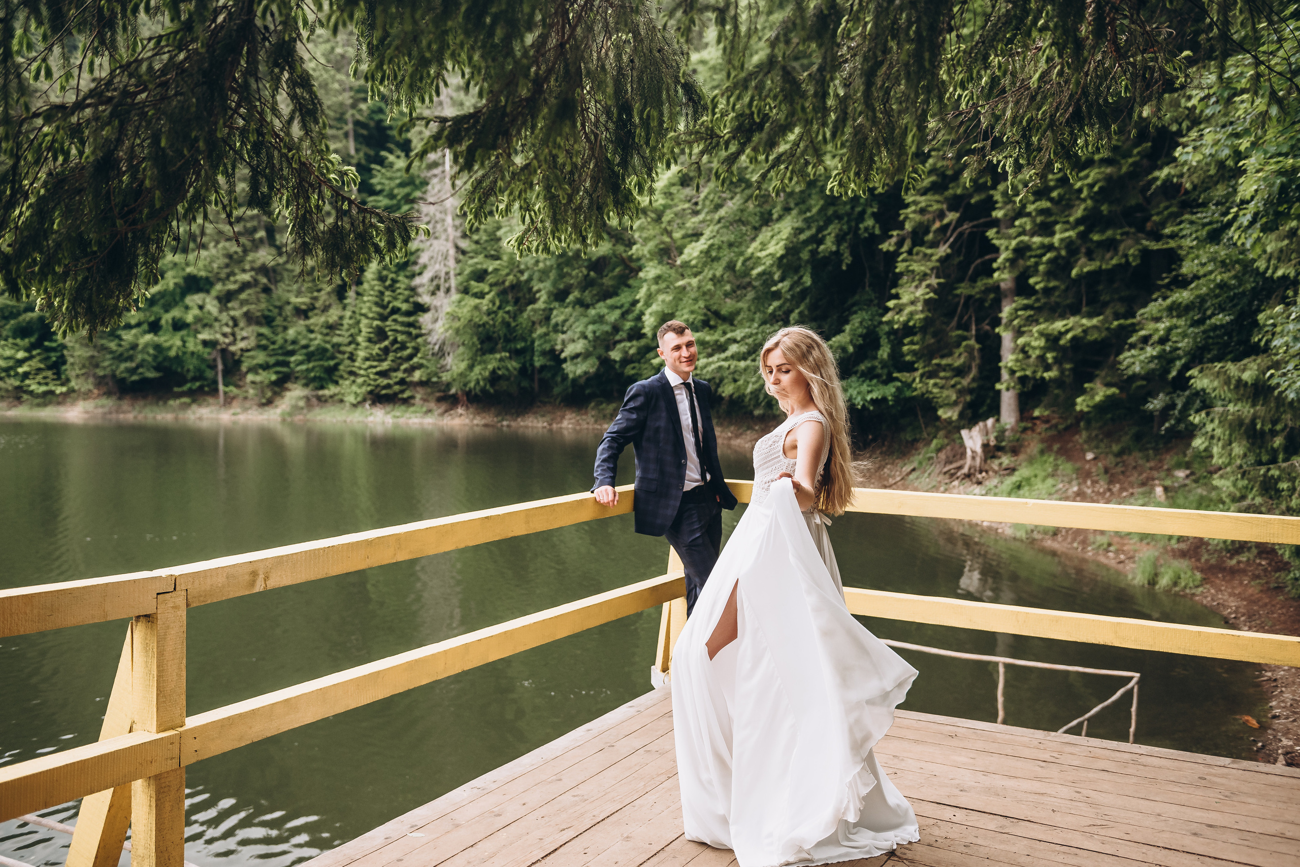 Історія кохання Ані та Максима озеро Синевір. Весільний та сімейний фотограф Україна