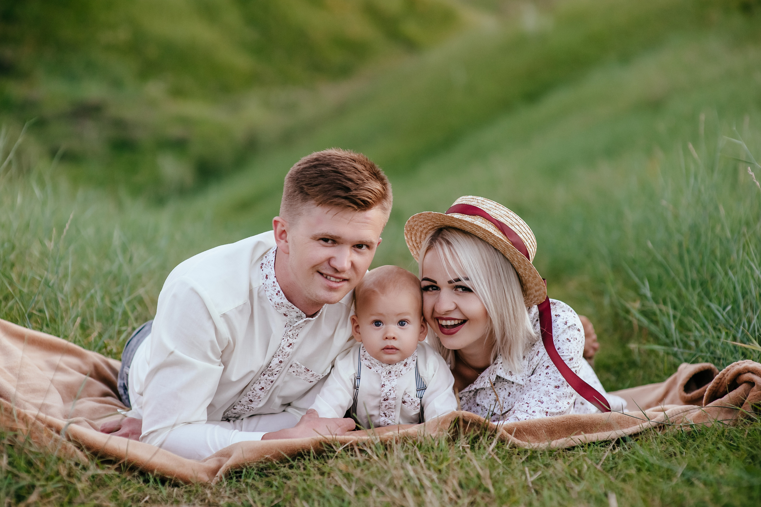 Аня сім*я. Весільний та сімейний фотограф Україна