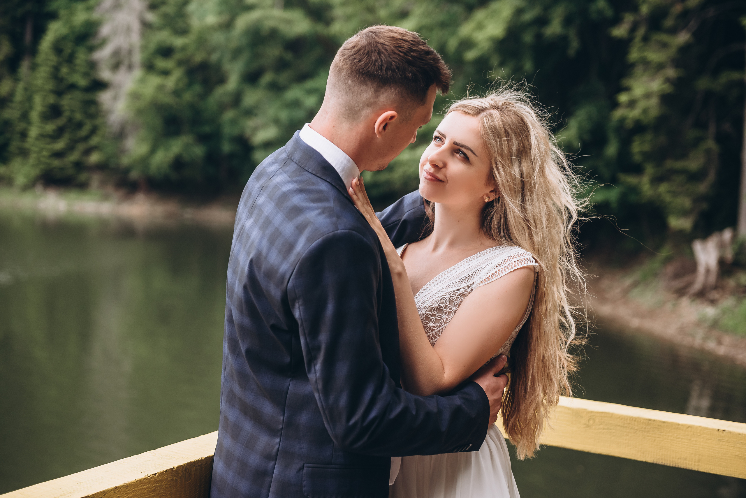 Історія кохання Ані та Максима озеро Синевір. Весільний та сімейний фотограф Україна