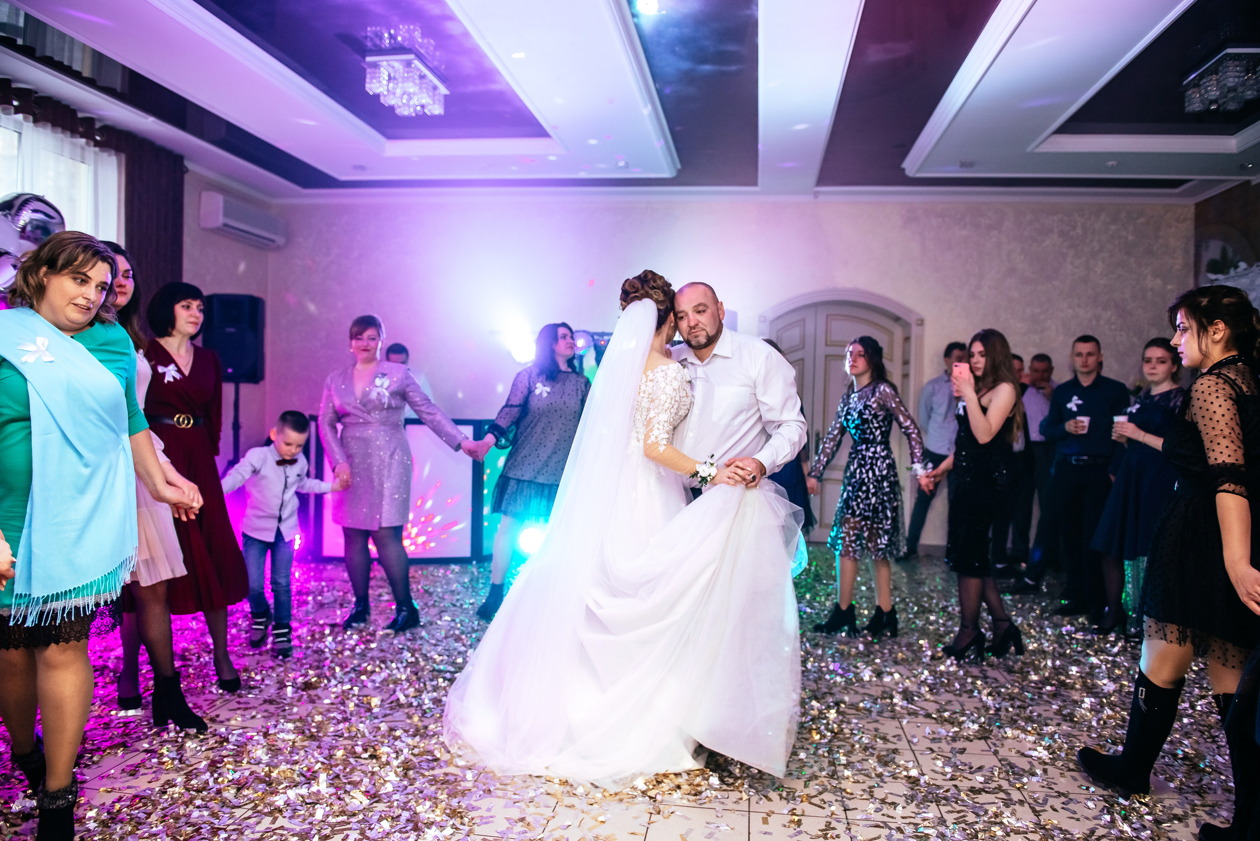 Весільна фотосесія. Весільний та сімейний фотограф Україна