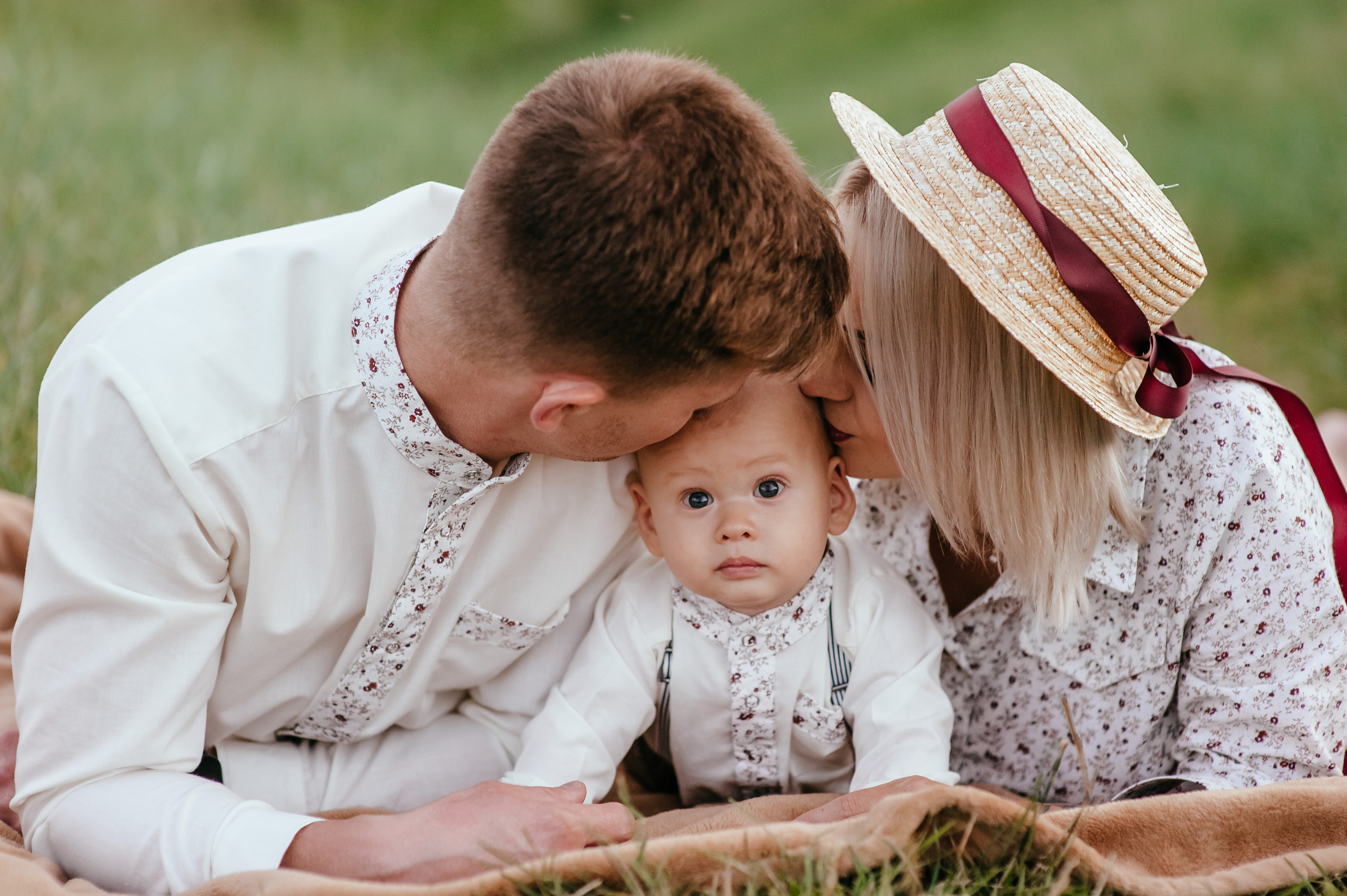Аня сім*я. Весільний та сімейний фотограф Україна